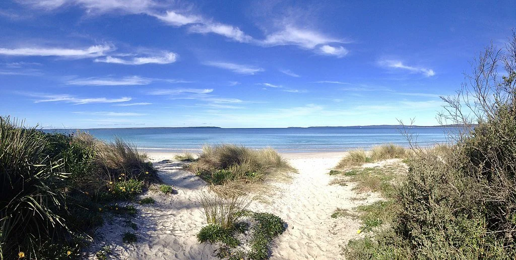 Jervis_Bay_Marine_Park_(as_seen_from_Callala_Beach) (1).jpg