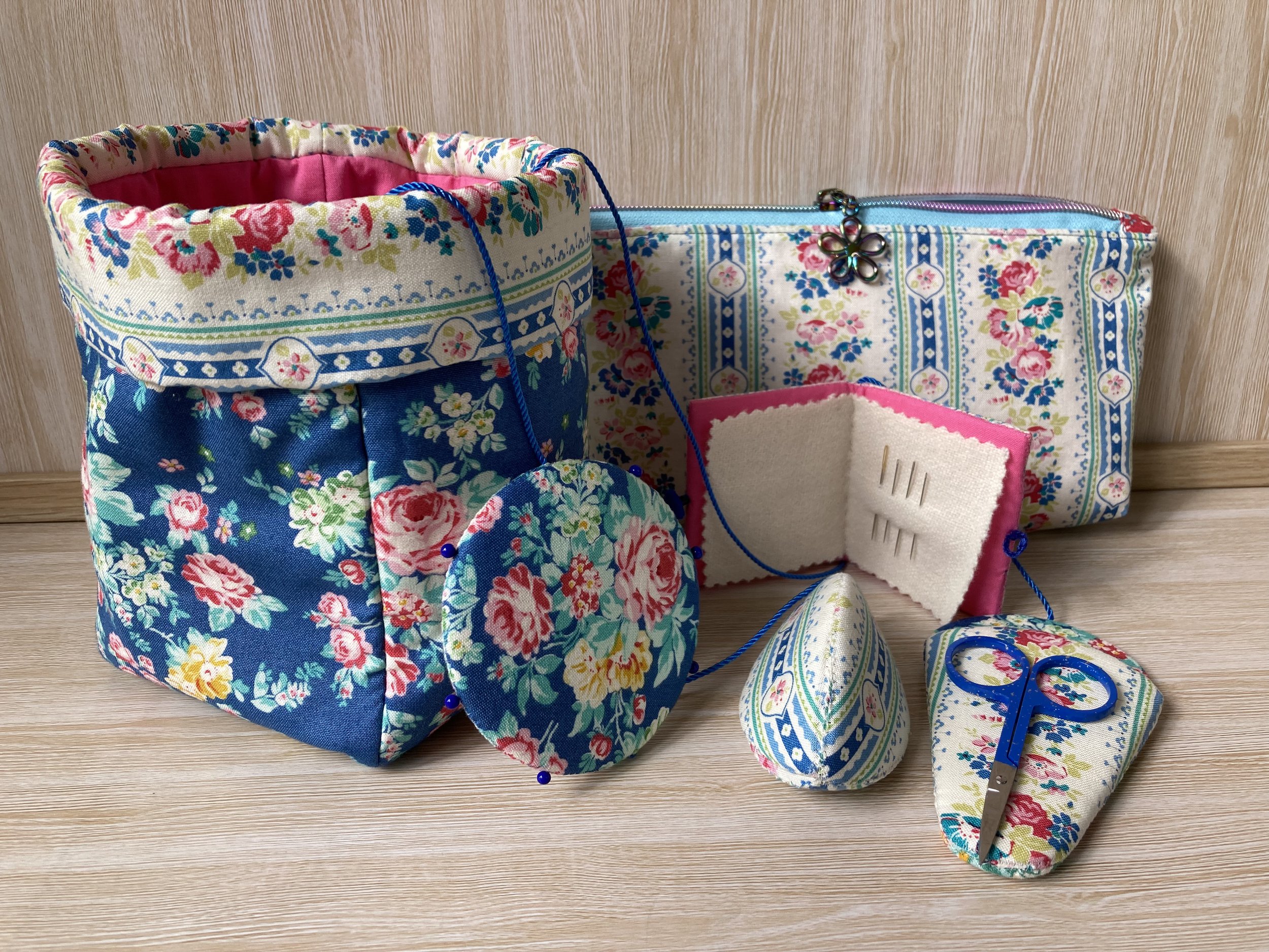 Deluxe sewing set.