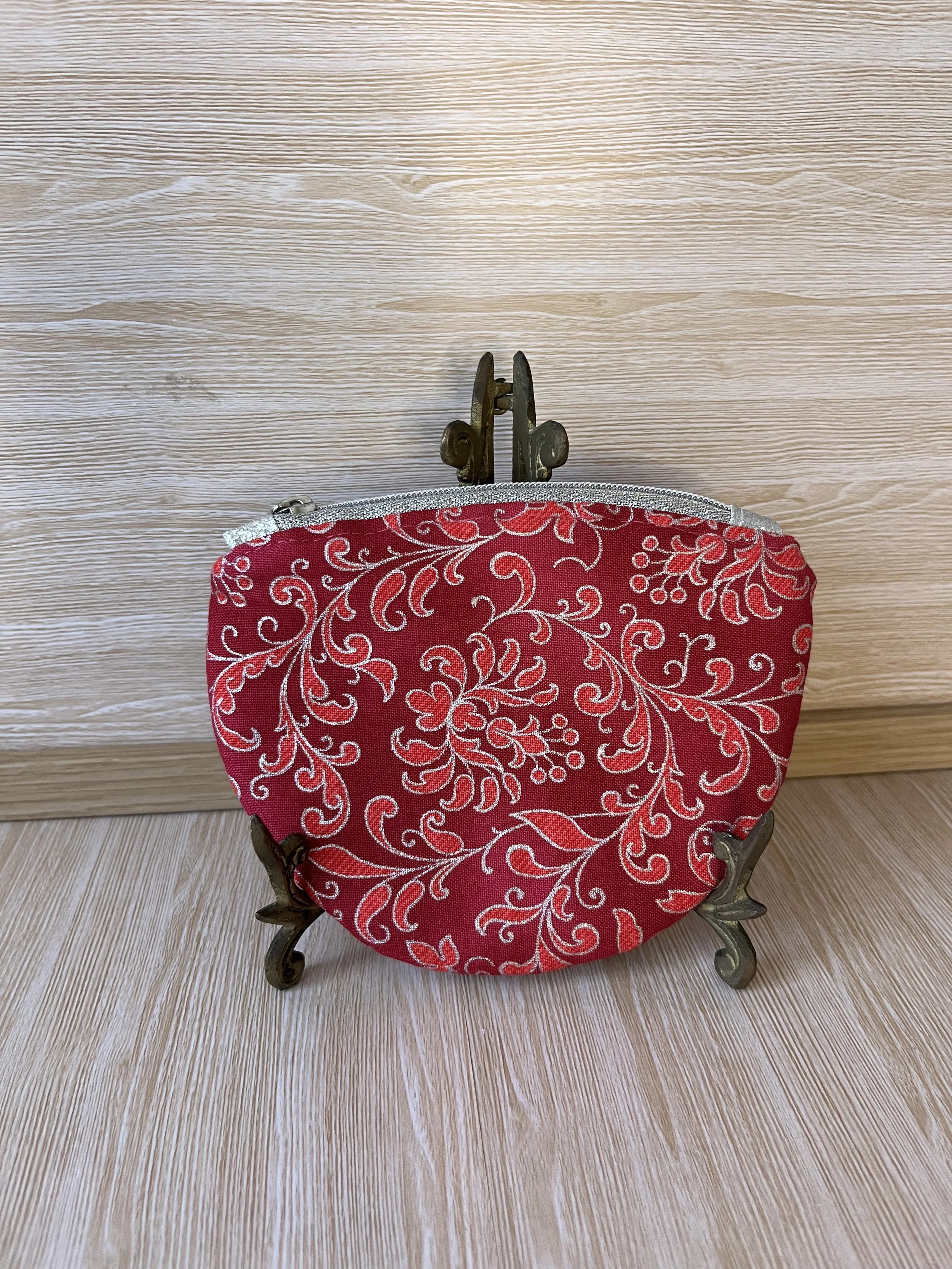 Pink & Silver zipper pouch.