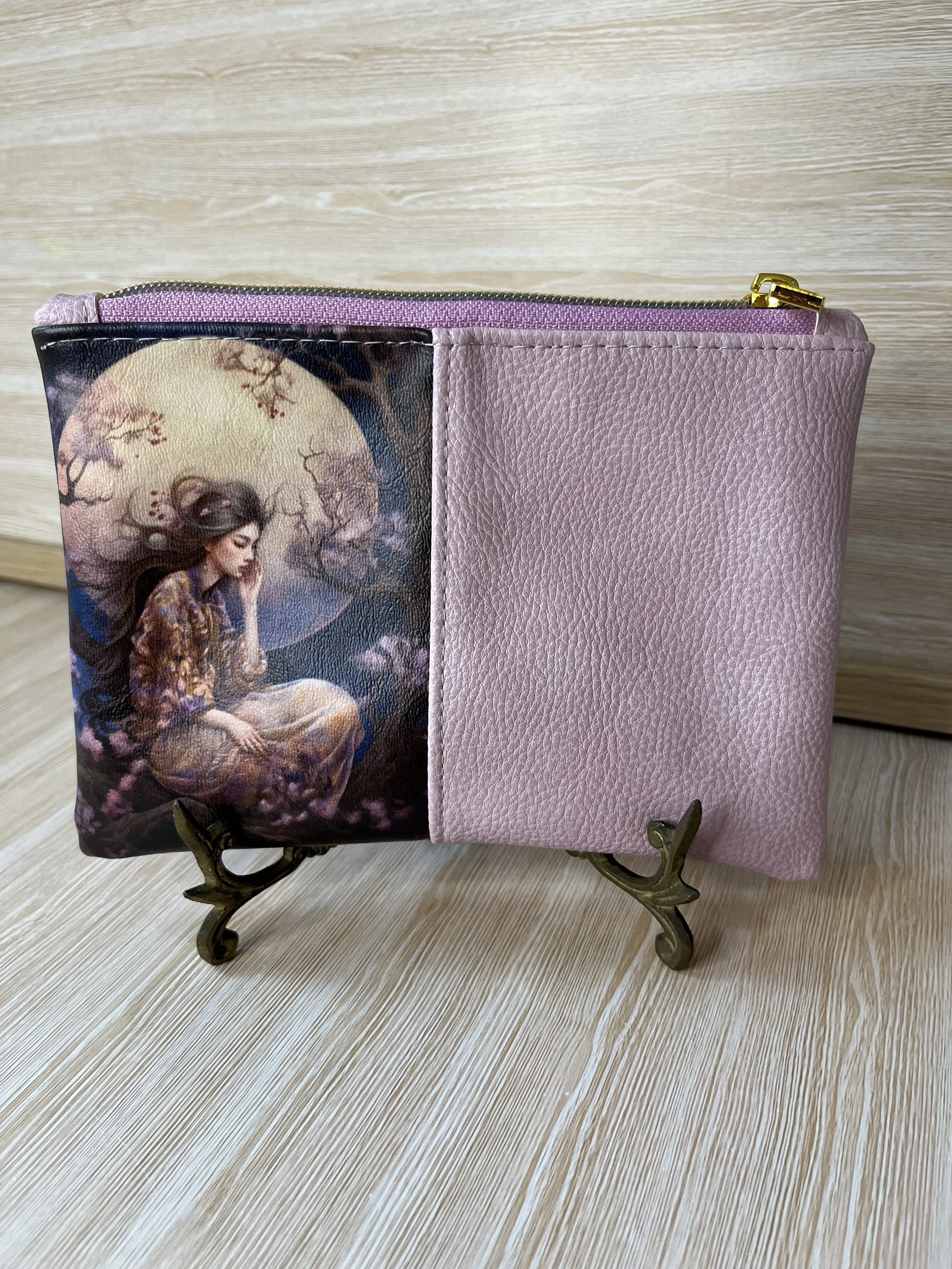 Moonlight & mauve zipper pouch.