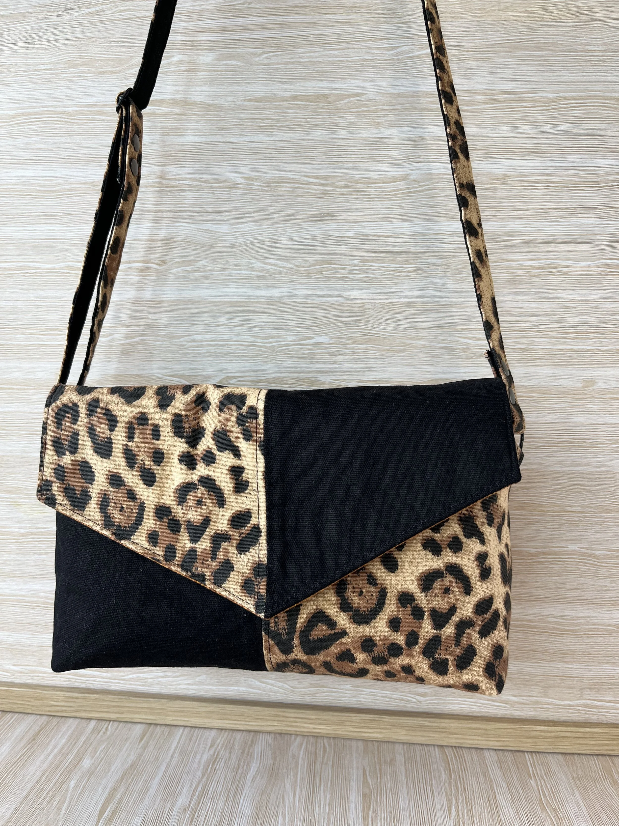 Harley crossbody bag.