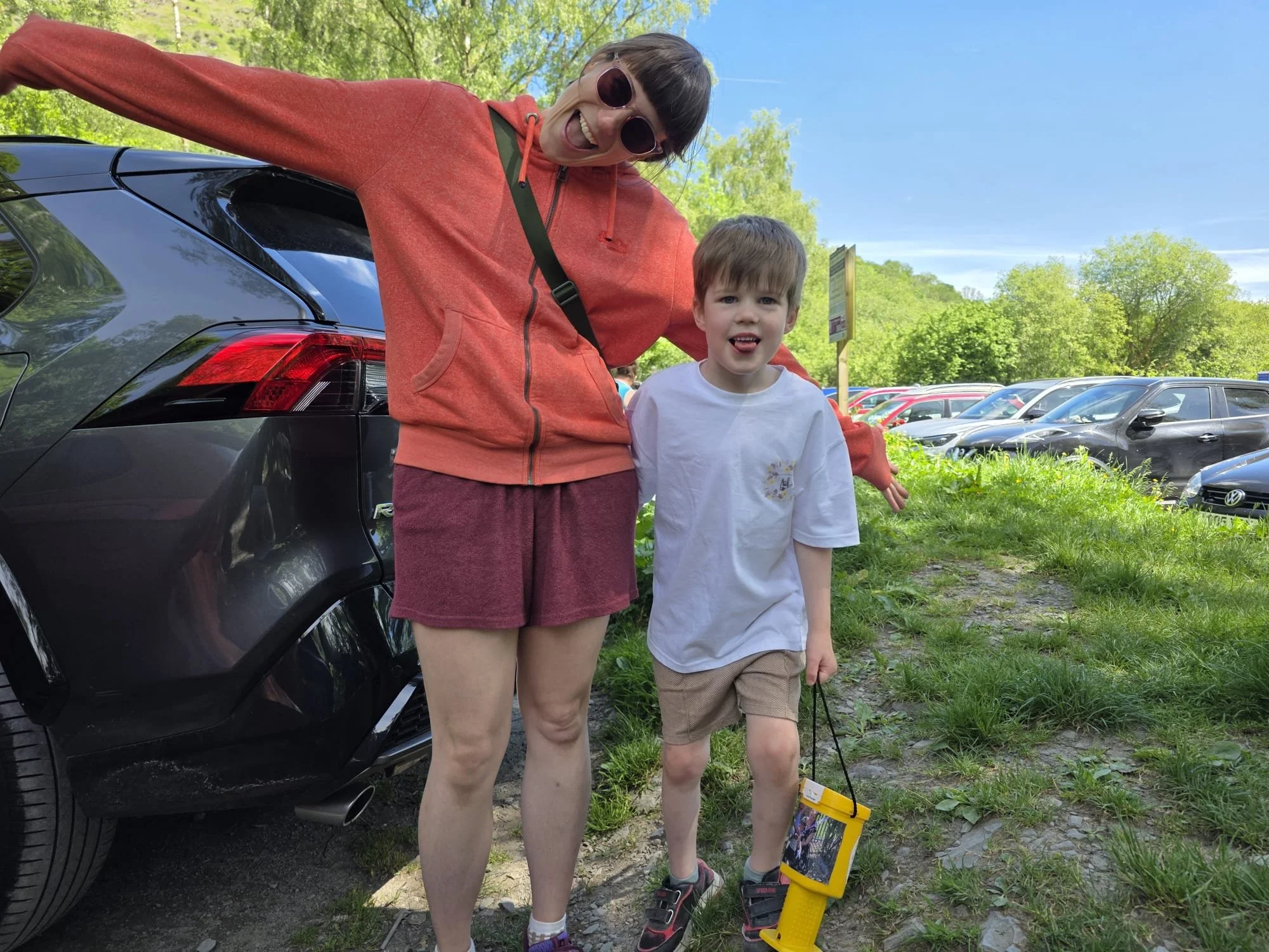 This year Pam's Grandson joined her memorial walk for the first time. Five year old Ollie collected sponsors before hand in his cash pot of £123.15 mainly from outside his school and £325 on his co fund me page!
