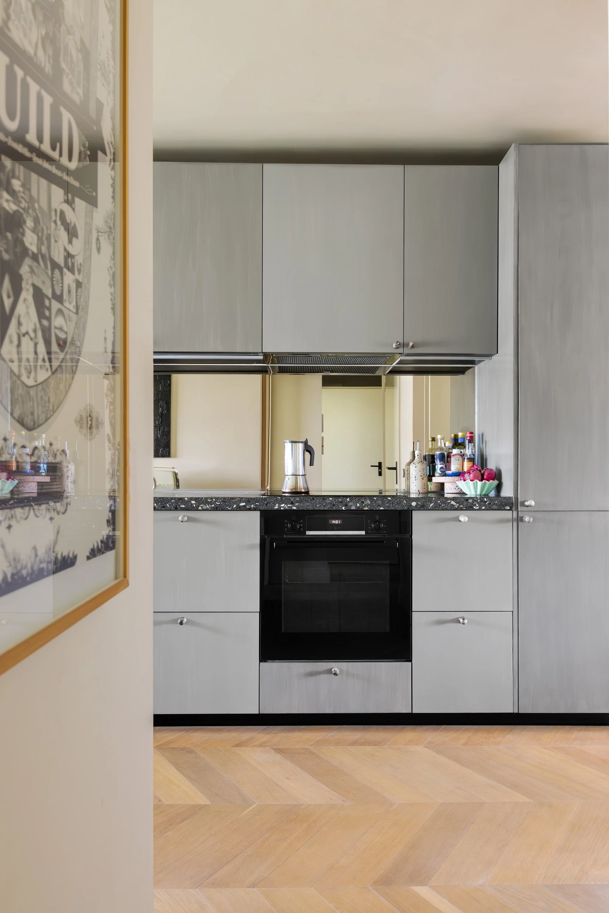 toby-robinson-interior-design-amsterdam-apartment-kitchen-blue-stained.jpg