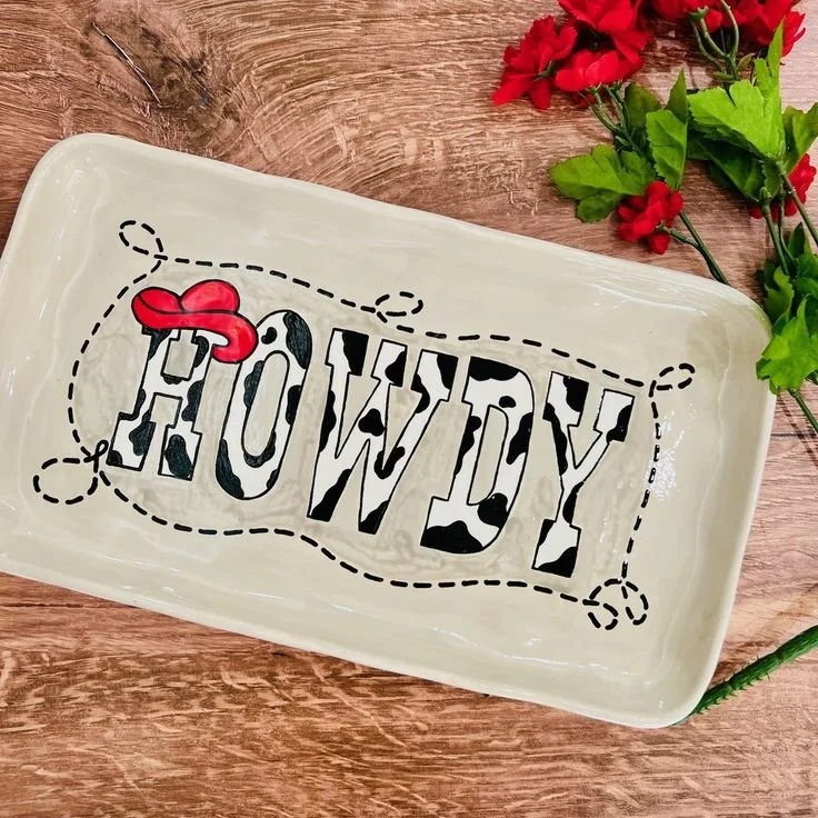 Creativity builds better bonds than drinking_ #familyactivity #pyopstudio #ceramicpaintingstudio #northvanlife #potterystudio #familytime #potterypaintingfun #paintyourownpottery.jpg