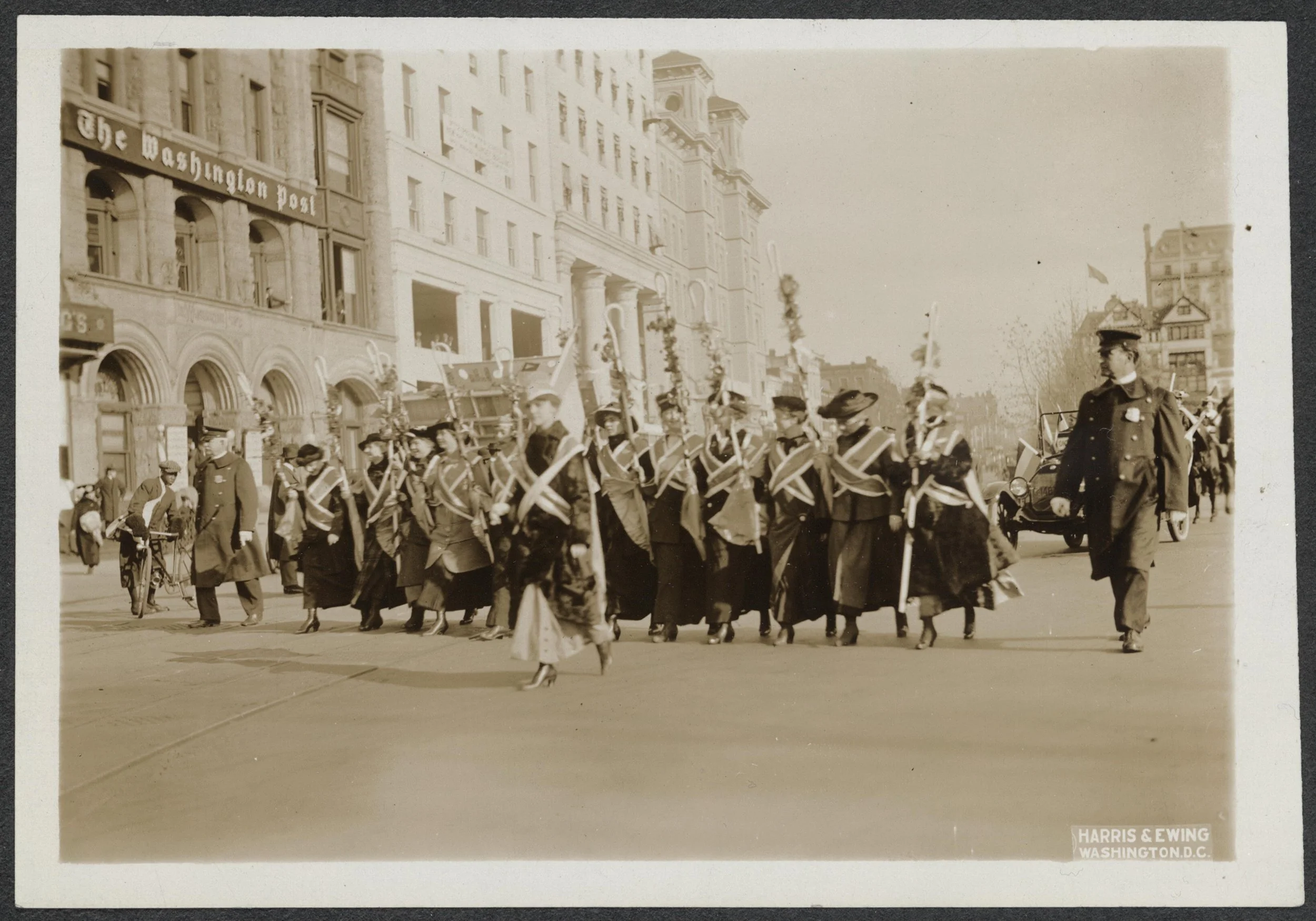 June 4: Congress Passes the 19th Amendment