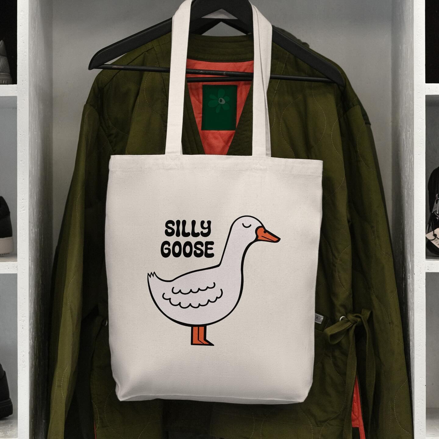 A new favourite tote bag for those of us who are alumni of the silly goose academy 🪿🪿