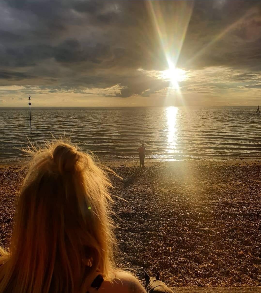 Since losing my dad I find myself searching for the beauty in the world. Even though the world is a darker place without him I feel lucky to have had the bond we did. Sitting watching the sunset on the beach I took a moment to send love to my dad....