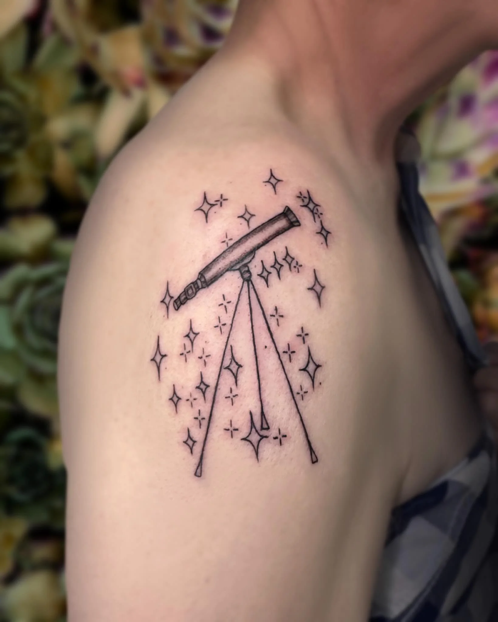 An astronomer&rsquo;s first tattoo at 71! The constellation on the top right is Orion and the bottom is Sagittarius. Last year I gave my Grandma her first tattoo, this time around I got to do the same for her husband, my grandpa Darrell. 

#tattoo #f