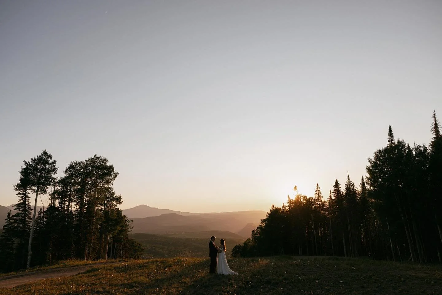 Reminiscing on all the synchronicities of last year &mdash; like this moment during Delaney + Phil&rsquo;s Telluride elopement, when we had the mountain almost entirely to ourselves for the summer sunset.

Here&rsquo;s to more serendipity in 2026 ✨