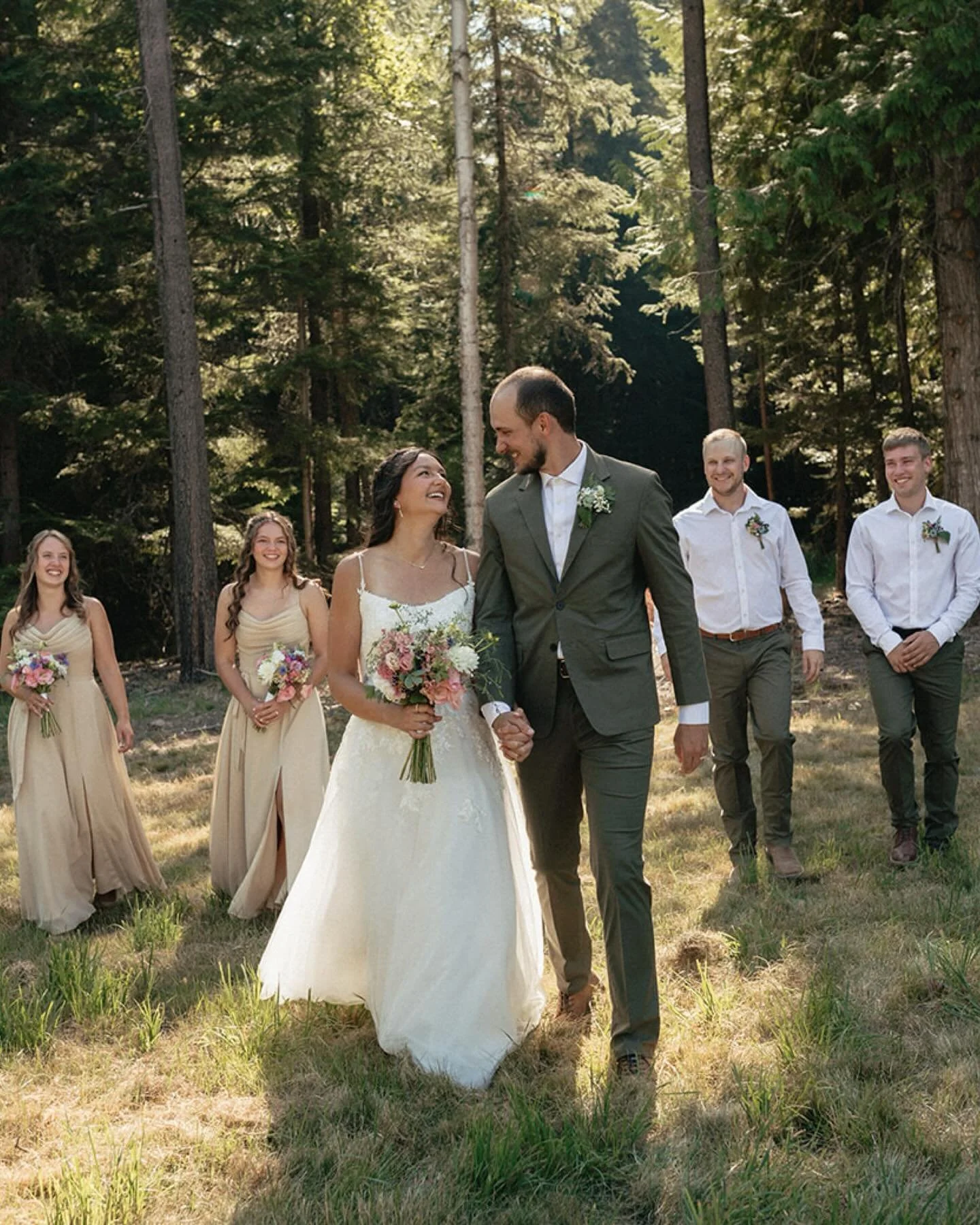 A handful of moments from Jade &amp; Sebastian&rsquo;s Montana wedding at the lodge last summer ❦

#montanaweddingphotographer #bozemanweddingphotographer #bigskyweddingphotographer #whitefishweddingphotographer #montanabride