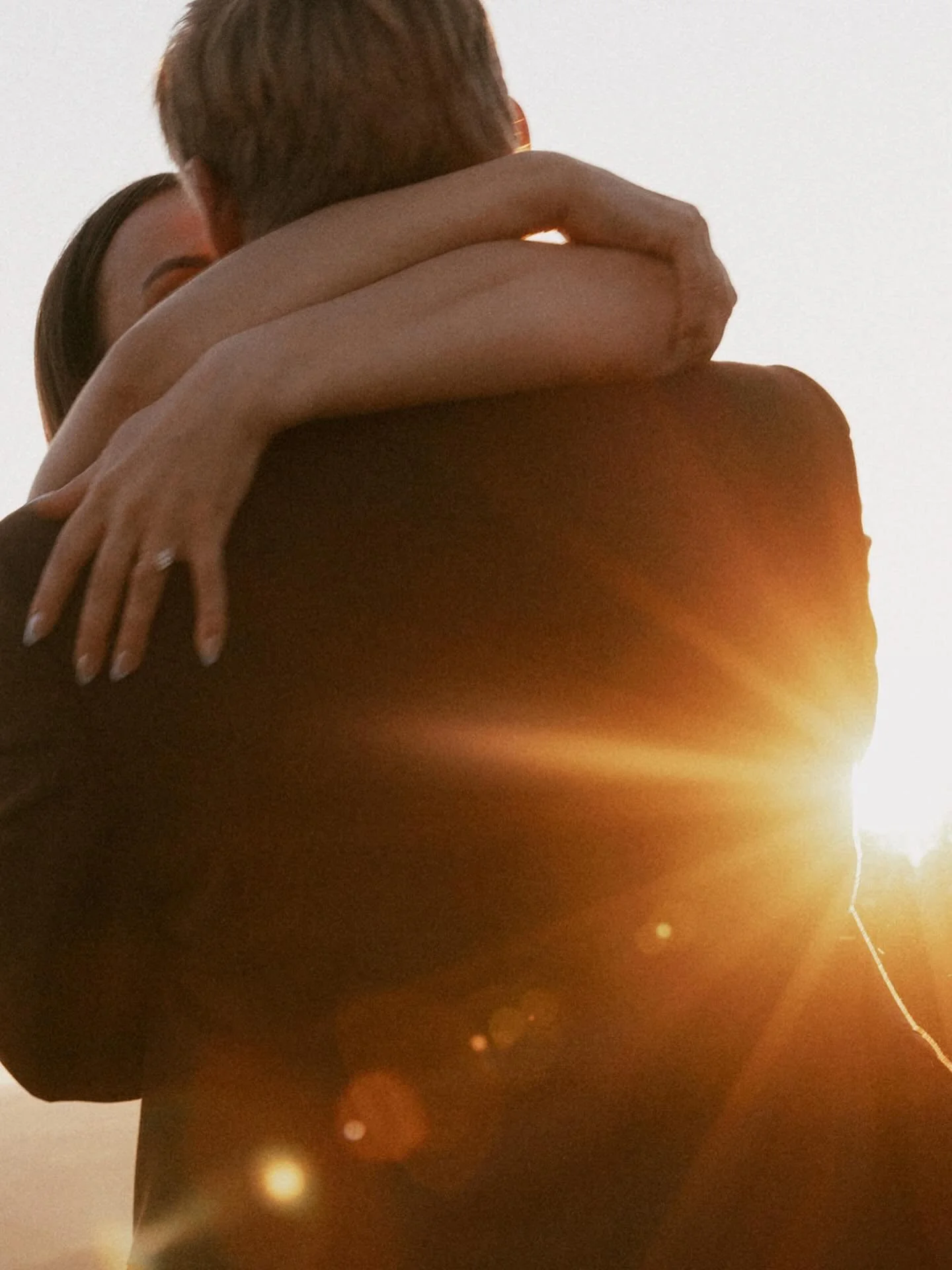 If there&rsquo;s one thing you should know about me, it&rsquo;s that I love a sun flare.

From Delaney &amp; Phil&rsquo;s Telluride elopement.

#coloradoweddingphotographer #tellurideelopement #tellurideweddingphotographer #tellurideelopementphotogra