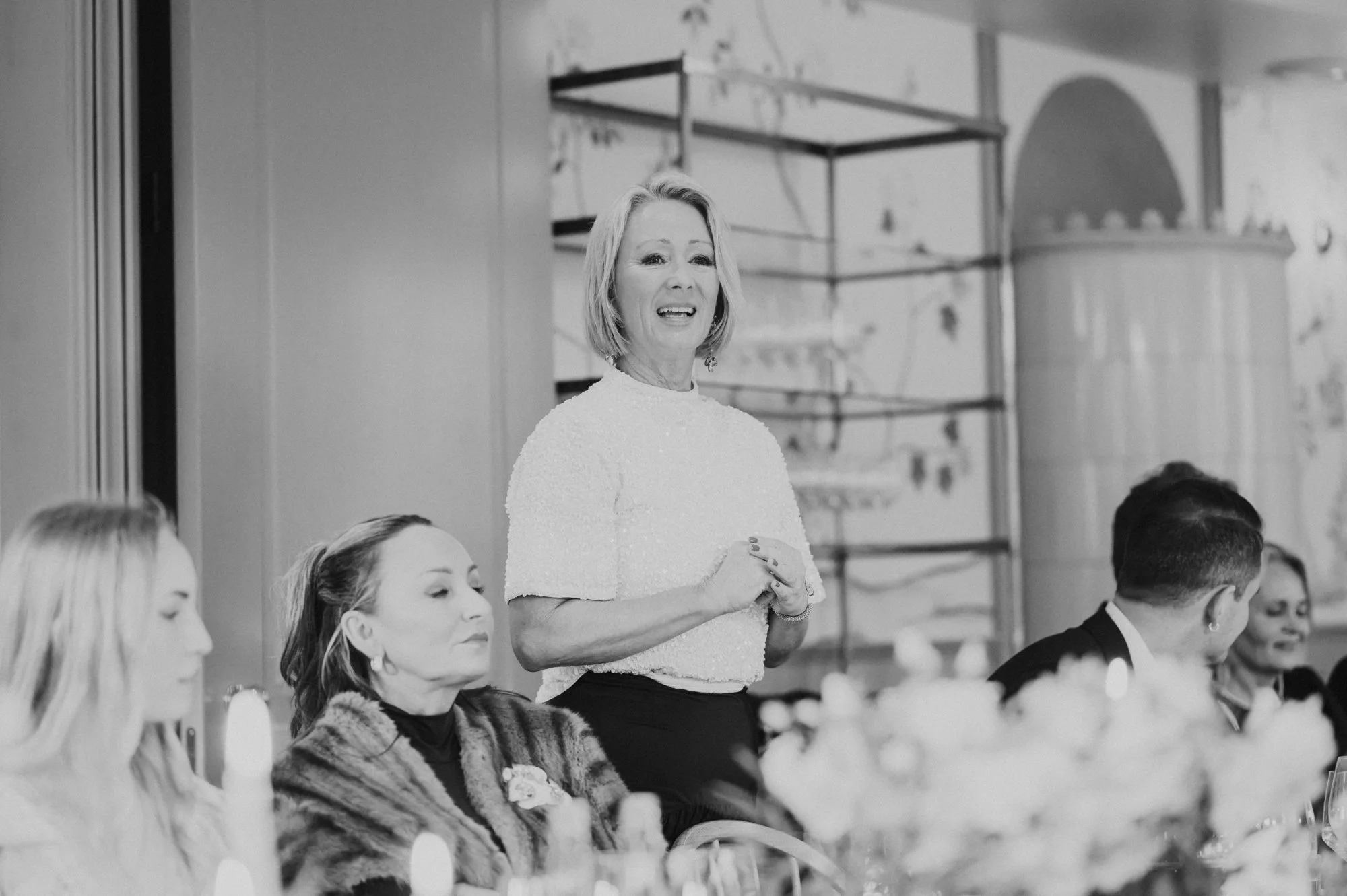 TinaRekdal_Bryllupsfotografering_NedreFossGaard_Rådhuset (194).JPG