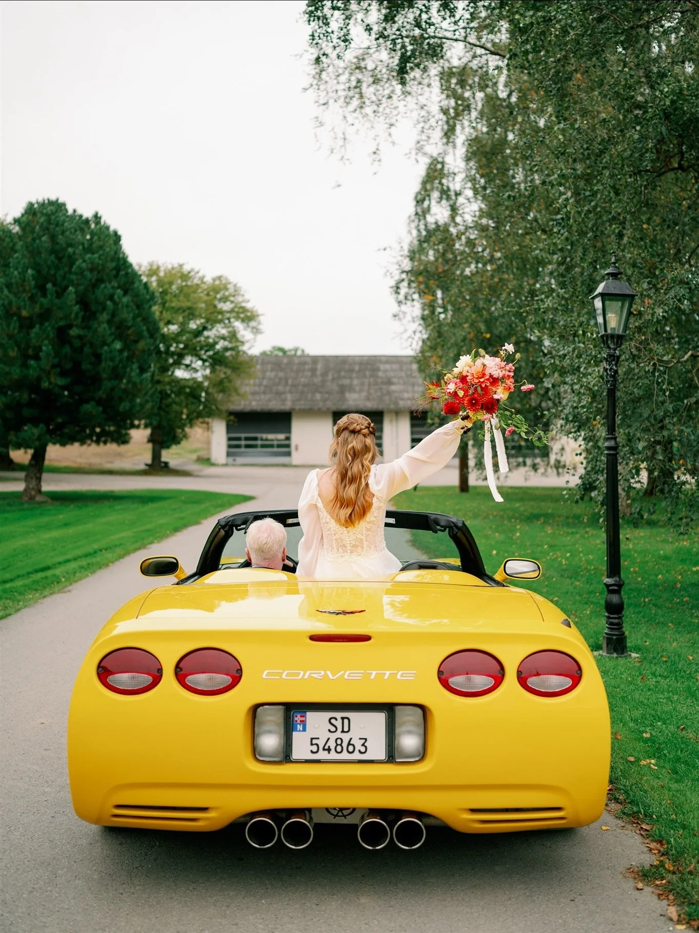 Enda et par smakebiter fra helgens bryllup! Om to dager skal jeg tilbake til Hamar-området for årets siste heldags! 💍