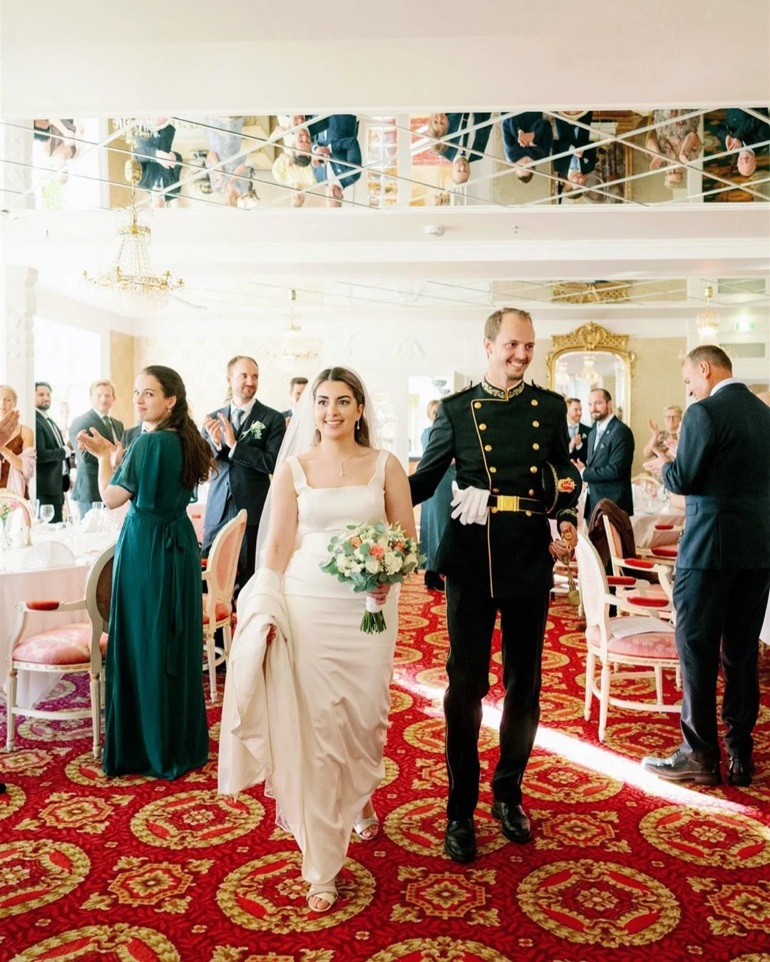 Middag og fest p&aring; H&oslash;sbj&oslash;r Hotell! 🥂