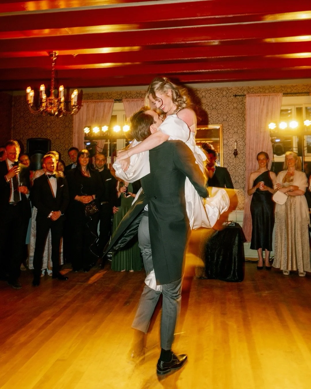 Fest og feiring p&aring; Nordre Sk&oslash;yen Hovedg&aring;rd 🌳