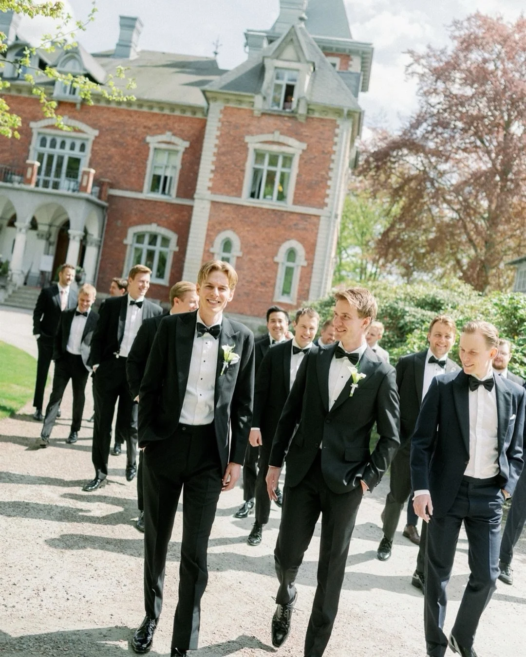 Takk til verdens flotteste Marte og Eskild for tidenes feiring p&aring; @thorskogsslott i helgen! For en fantastisk bryllupshelg! 🌟