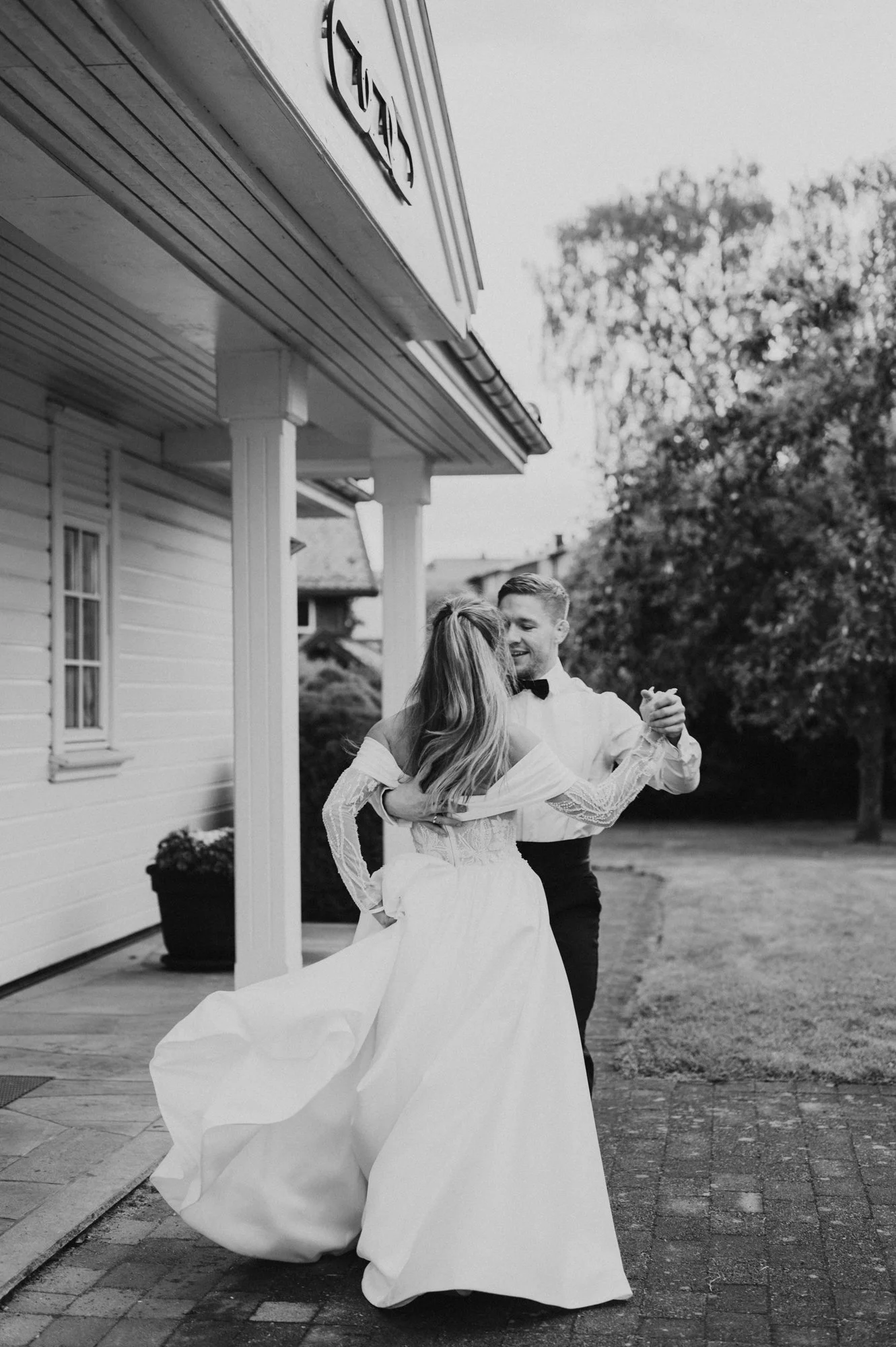 TinaRekdal_Bryllupsfotograf_VillaNore (177).JPG