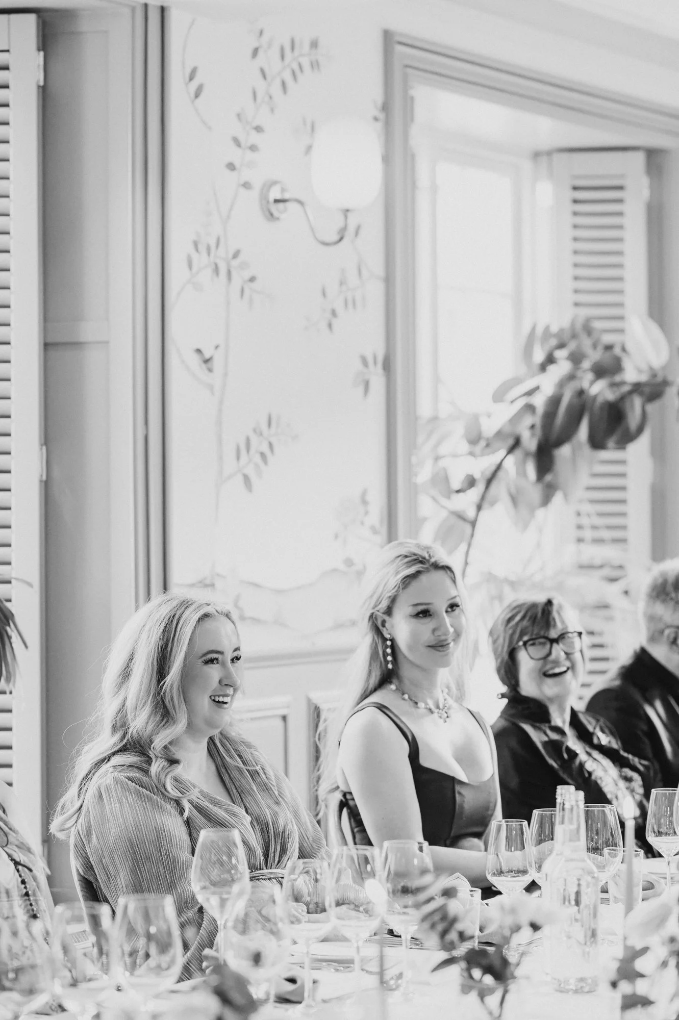 TinaRekdal_Bryllupsfotografering_NedreFossGaard_Rådhuset (174).JPG