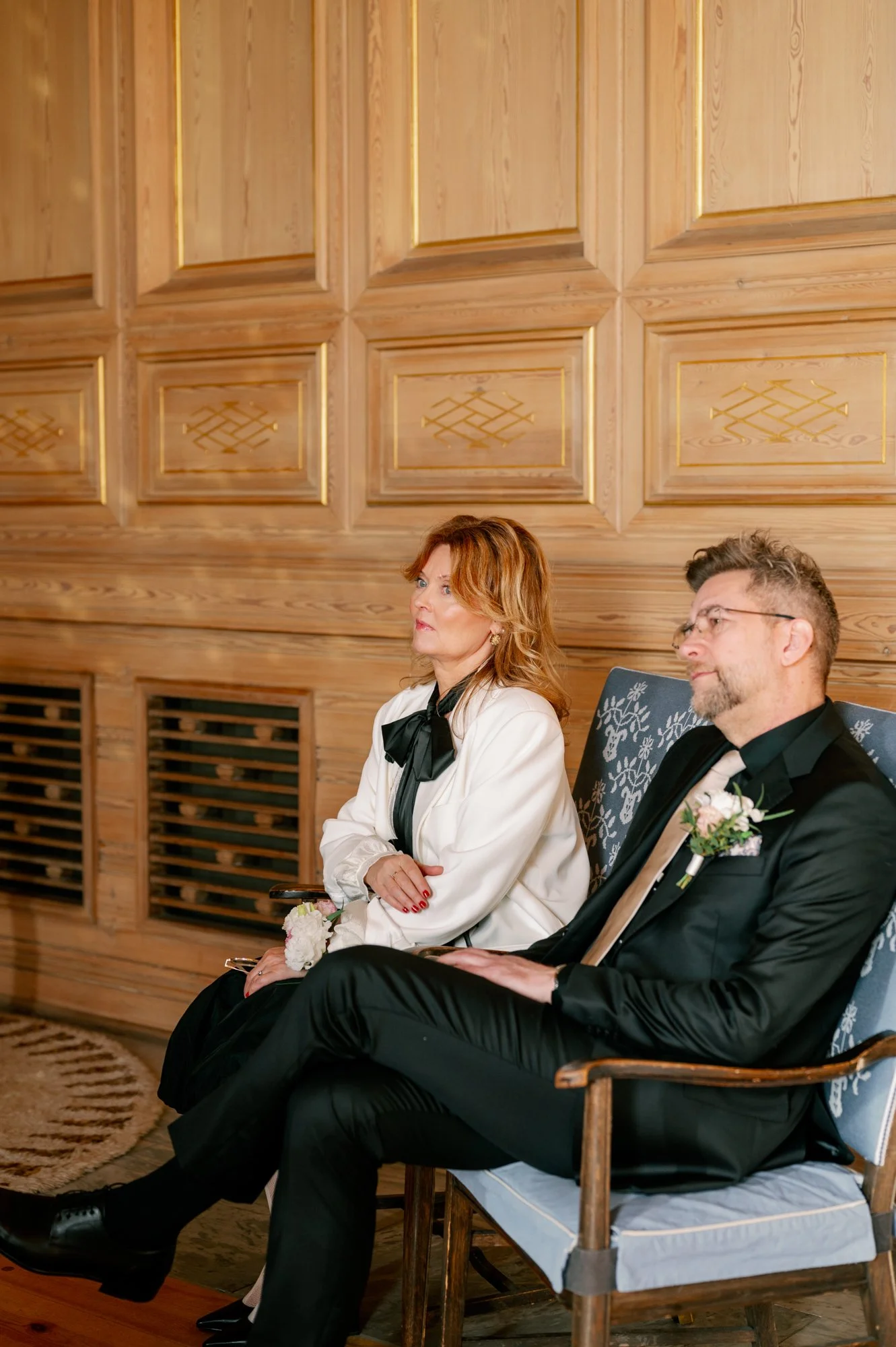 TinaRekdal_Bryllupsfotografering_NedreFossGaard_Rådhuset (80).JPG