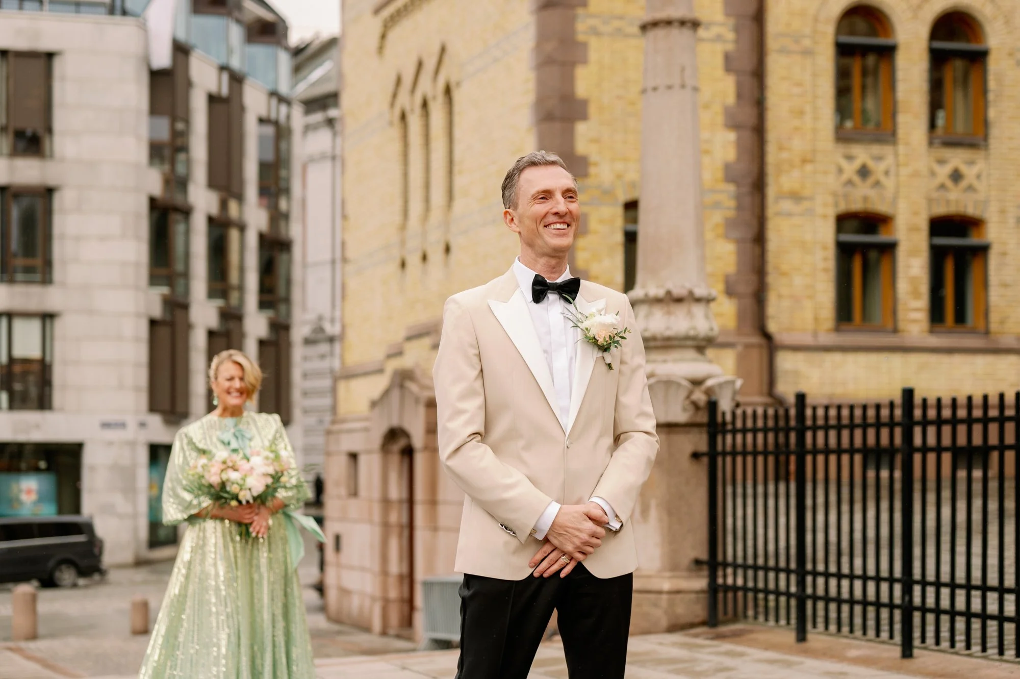 TinaRekdal_Bryllupsfotografering_NedreFossGaard_Rådhuset (35).JPG