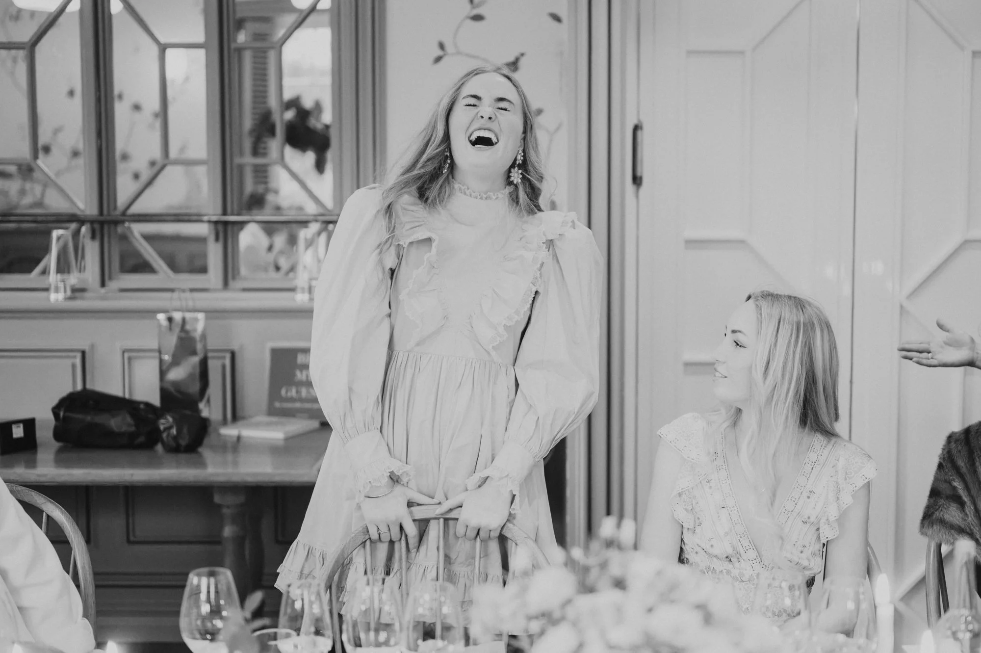 TinaRekdal_Bryllupsfotografering_NedreFossGaard_Rådhuset (207).JPG