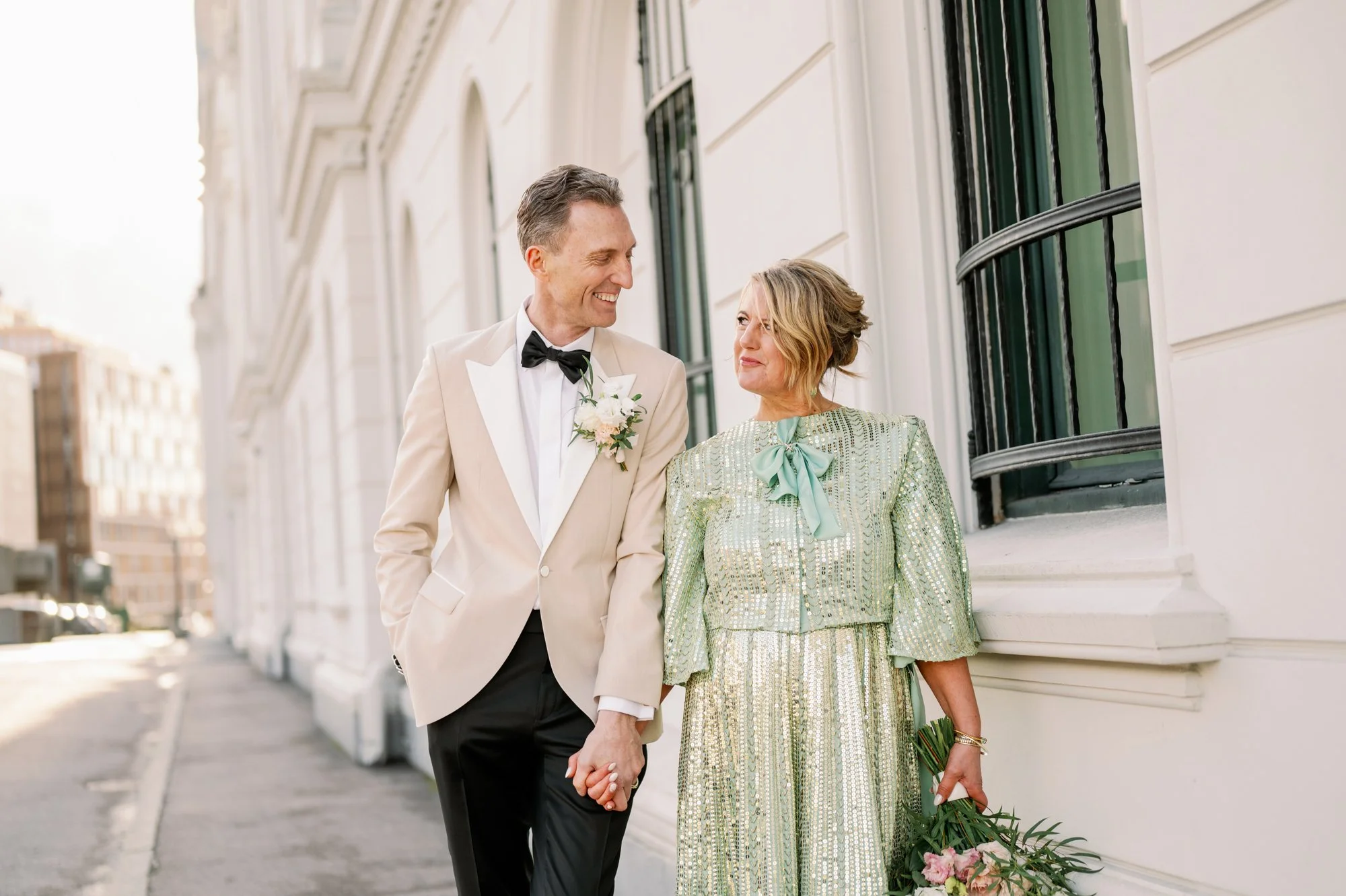 TinaRekdal_Bryllupsfotografering_NedreFossGaard_Rådhuset (116).JPG