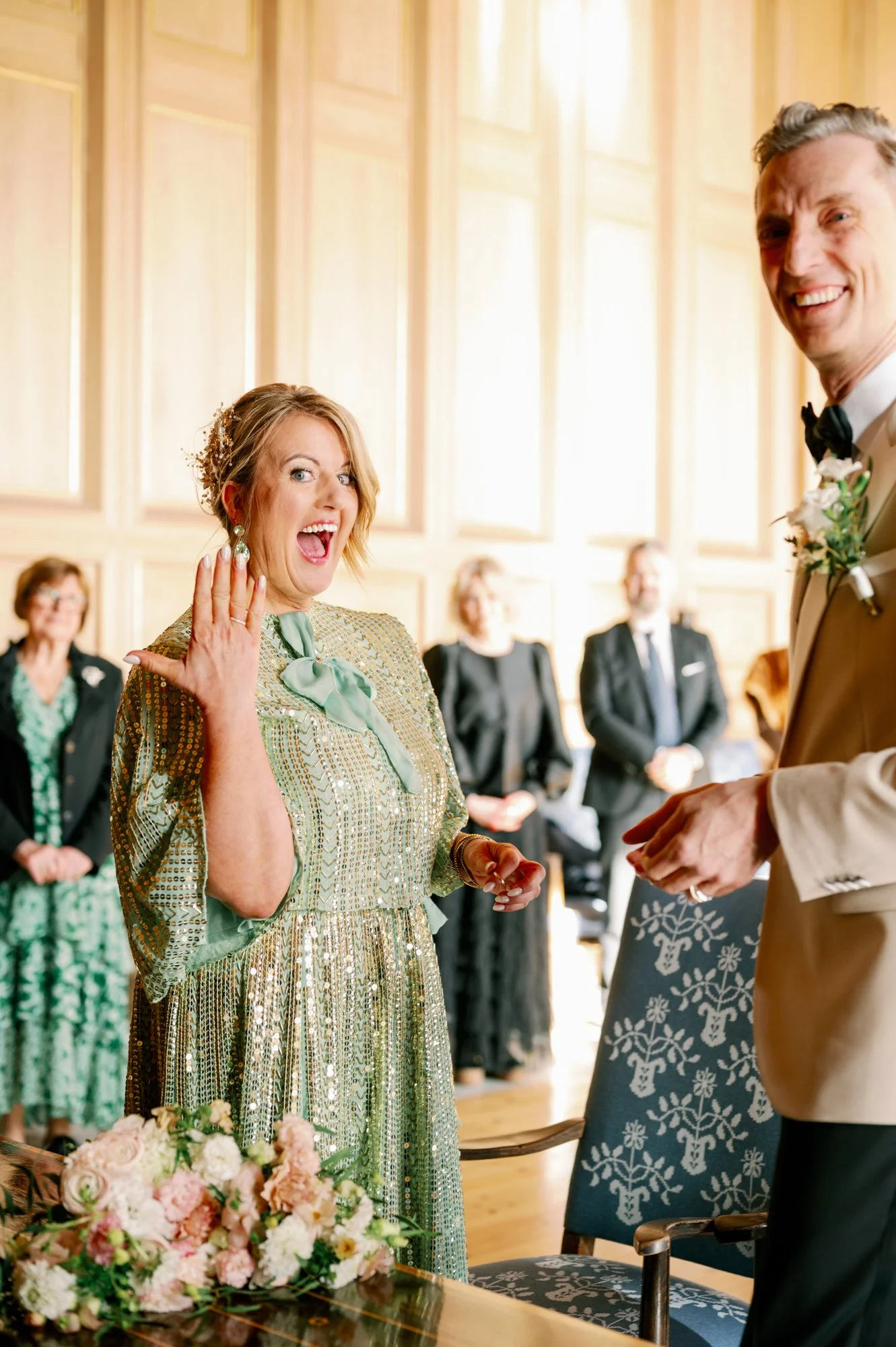 TinaRekdal_Bryllupsfotografering_NedreFossGaard_Rådhuset (75).JPG