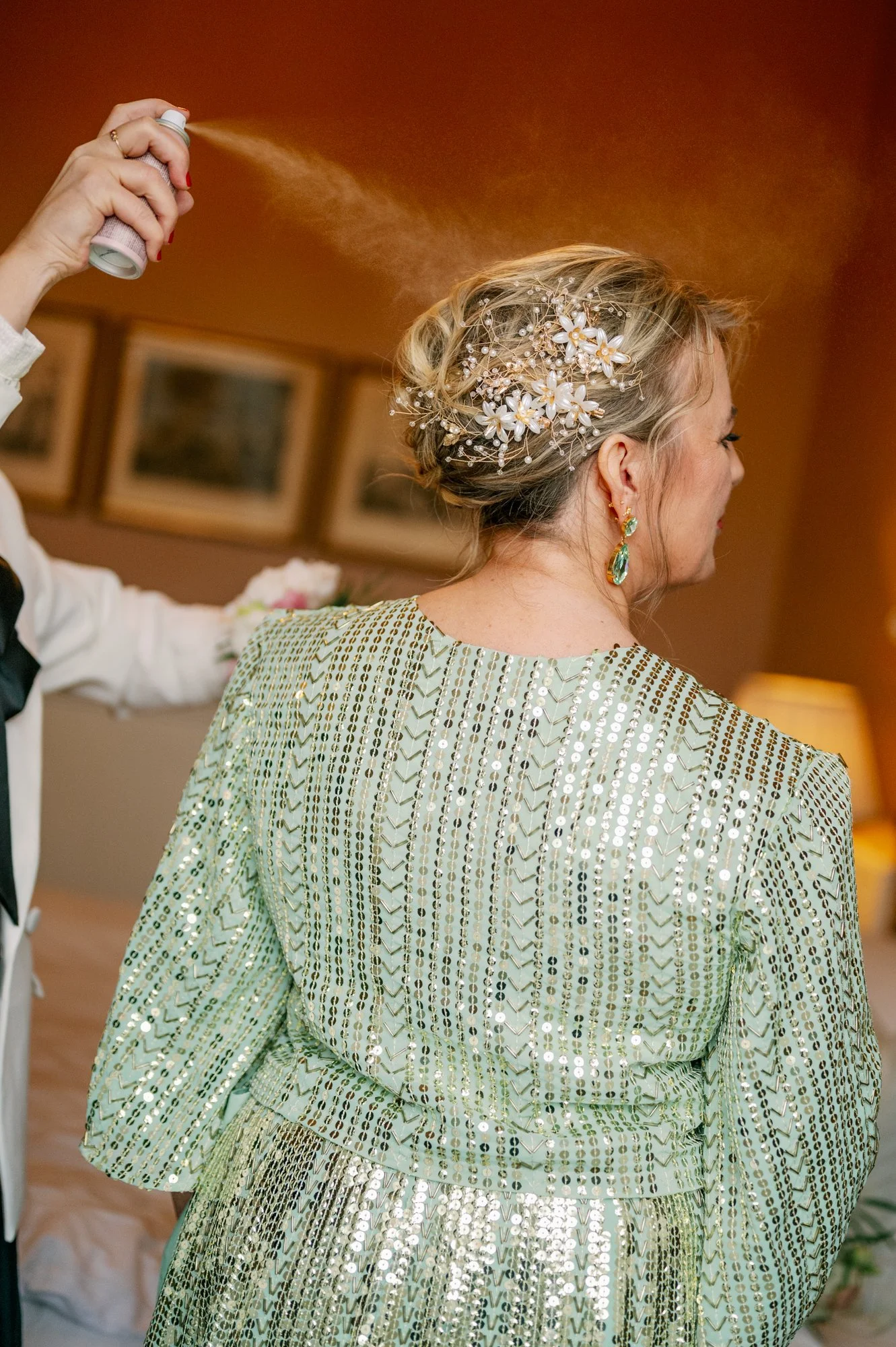 TinaRekdal_Bryllupsfotografering_NedreFossGaard_Rådhuset (23).JPG