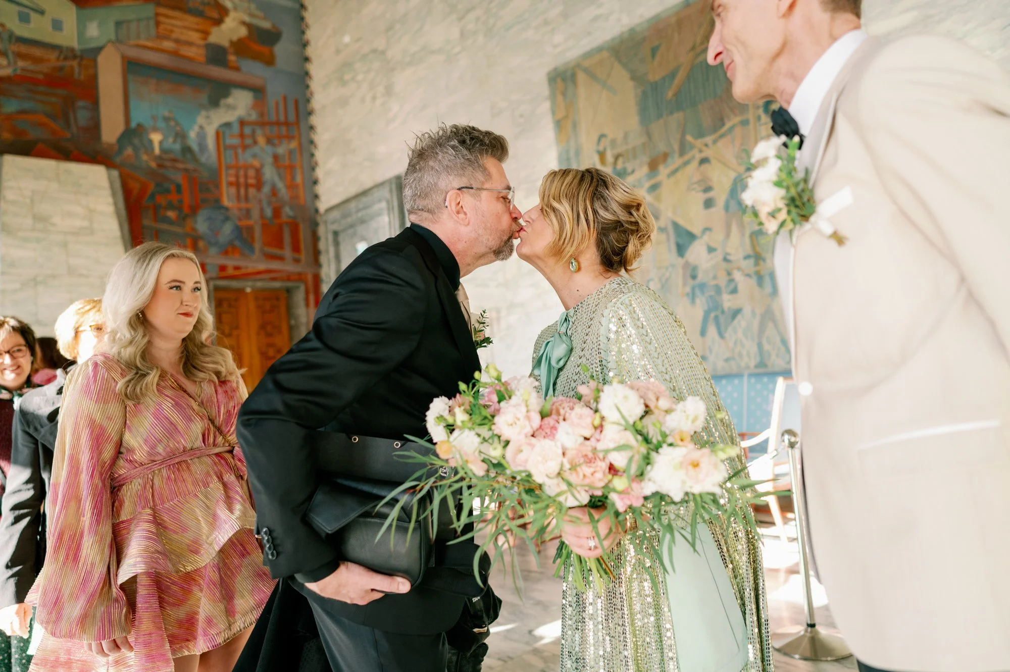 TinaRekdal_Bryllupsfotografering_NedreFossGaard_Rådhuset (96).JPG