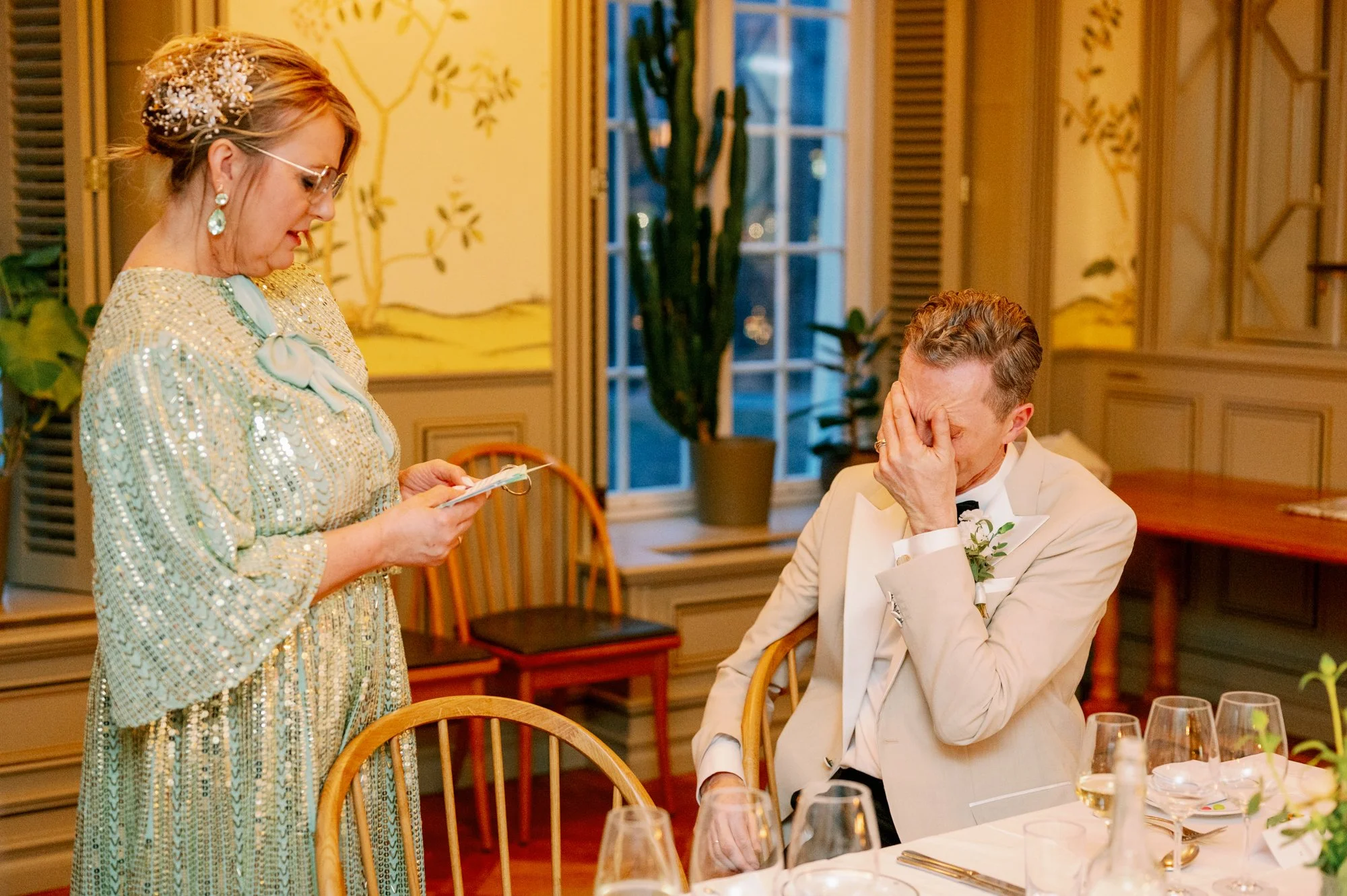 TinaRekdal_Bryllupsfotografering_NedreFossGaard_Rådhuset (214).JPG