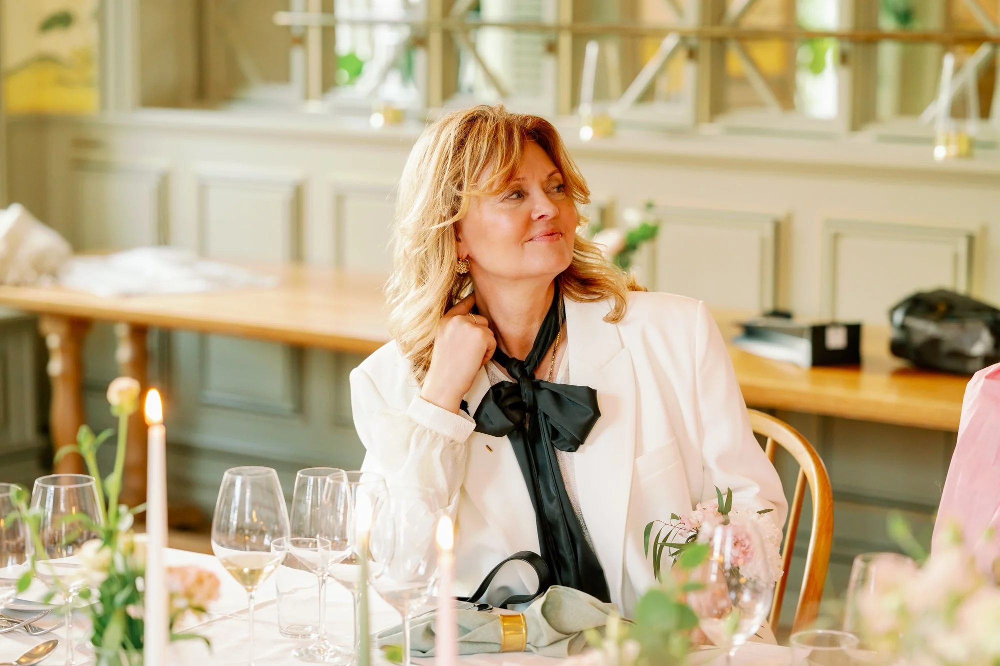 TinaRekdal_Bryllupsfotografering_NedreFossGaard_Rådhuset (177).JPG