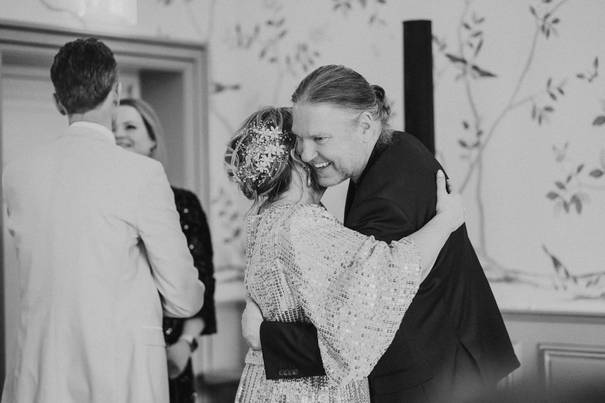 TinaRekdal_Bryllupsfotografering_NedreFossGaard_Rådhuset (193).JPG