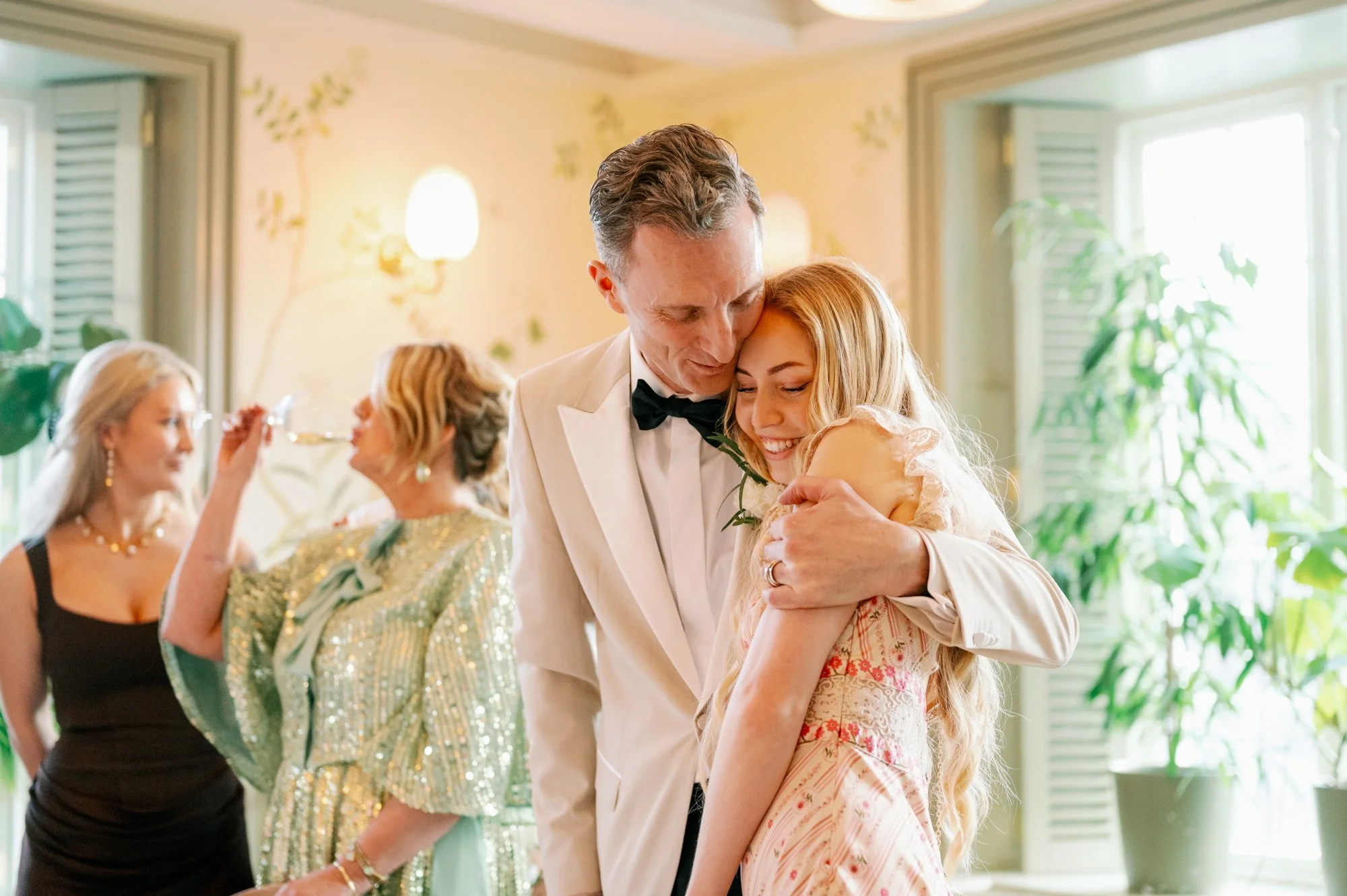 TinaRekdal_Bryllupsfotografering_NedreFossGaard_Rådhuset (167).JPG