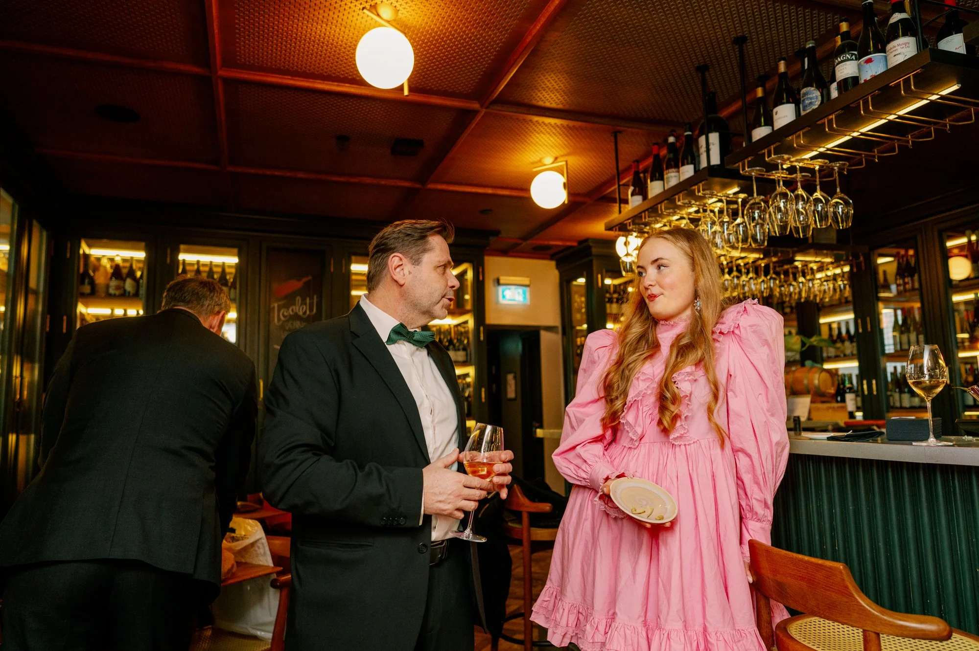 TinaRekdal_Bryllupsfotografering_NedreFossGaard_Rådhuset (154).JPG