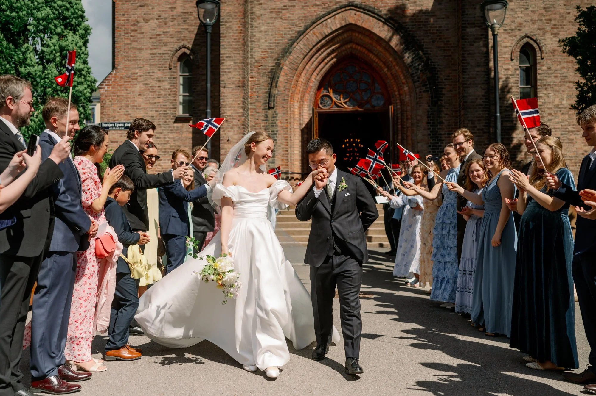 TinaRekdal_Bryllup_KampenKirke_NedreFoss (57).JPG