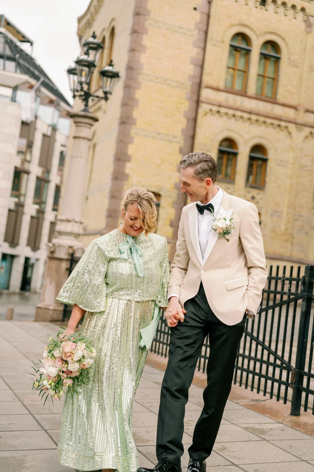 TinaRekdal_Bryllupsfotografering_NedreFossGaard_Rådhuset (47).JPG