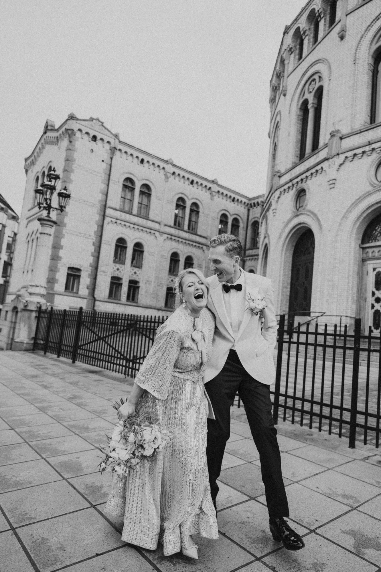 TinaRekdal_Bryllupsfotografering_NedreFossGaard_Rådhuset (48).JPG