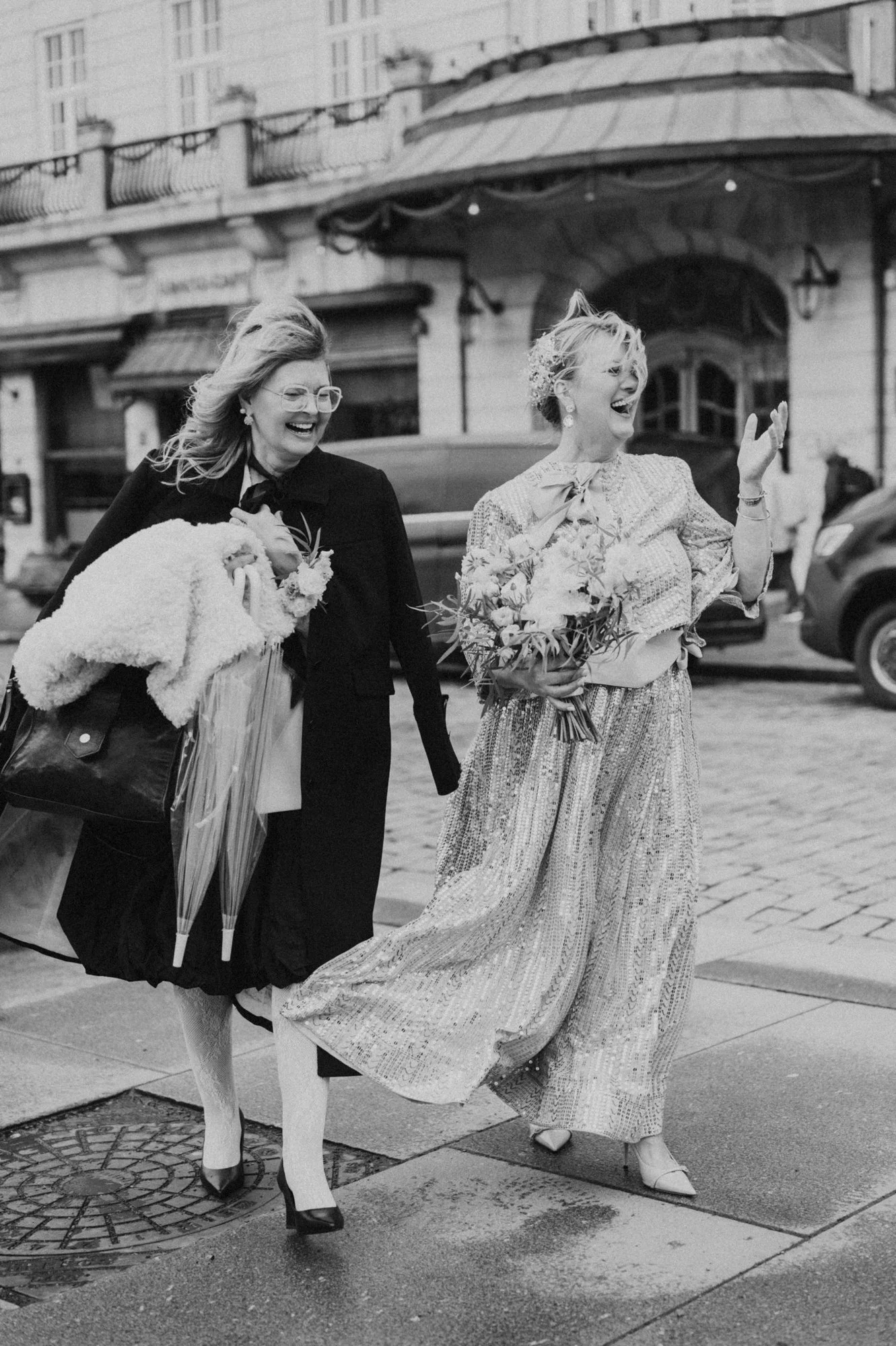 TinaRekdal_Bryllupsfotografering_NedreFossGaard_Rådhuset (32).JPG