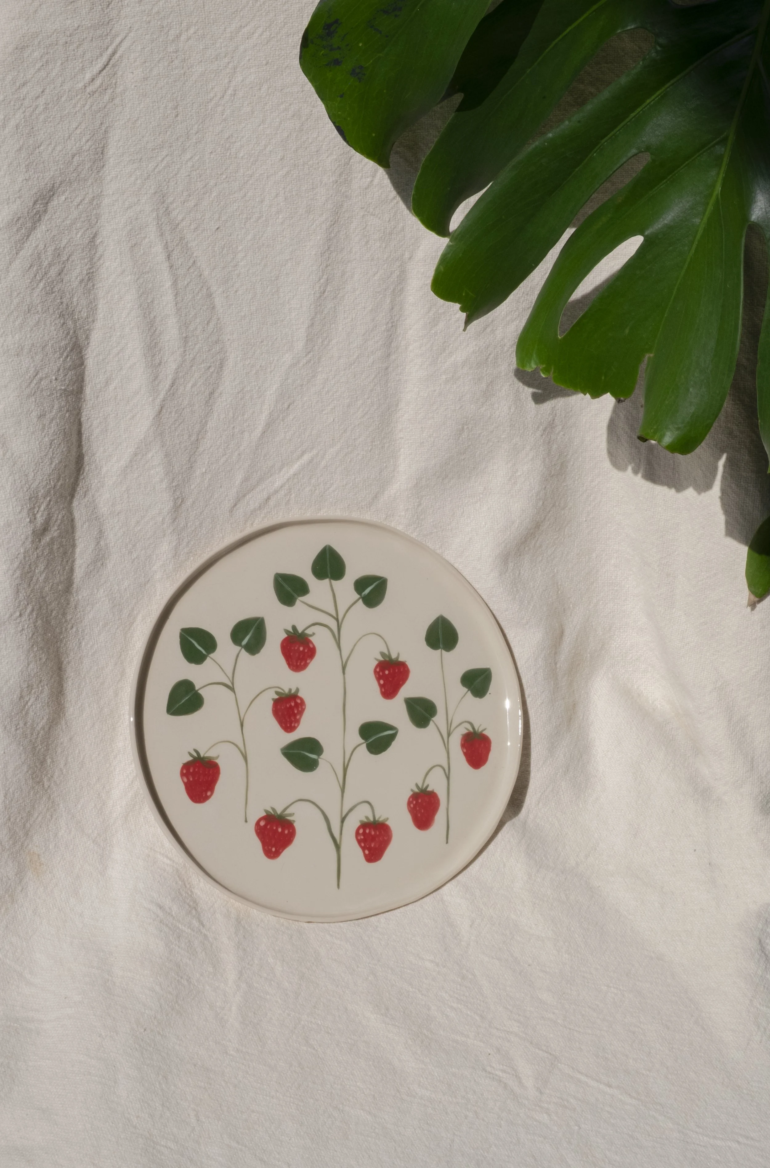 strawberry plate.jpg