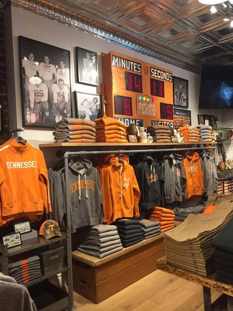 Tailgate + American Eagle Store Openings—Graphic Design