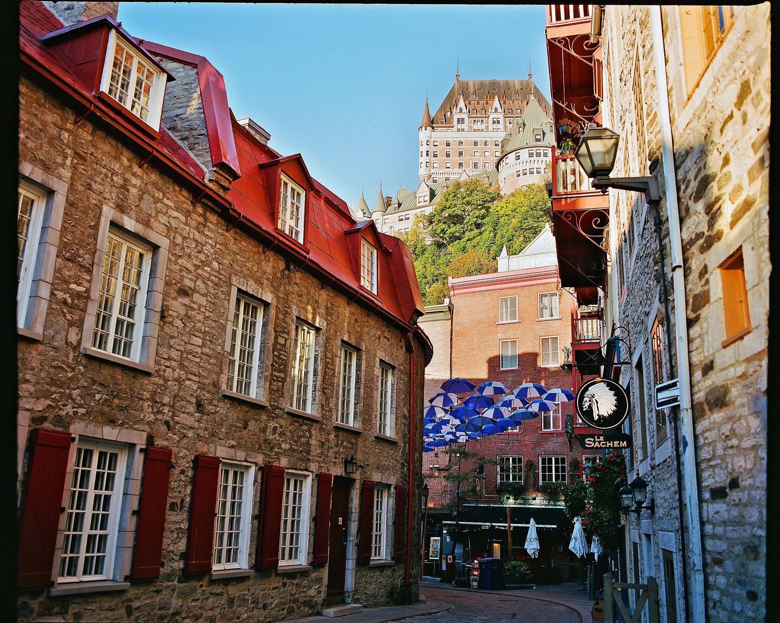 Quebec City, QC / Kodak Portra 400 / Mamiya RB67