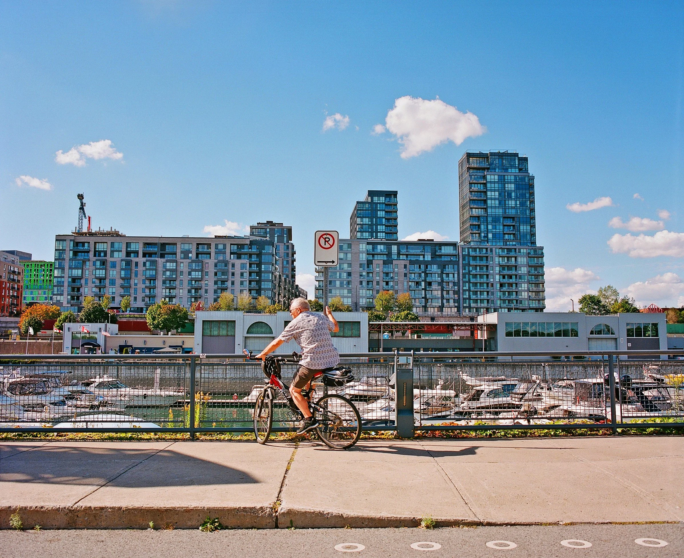 Montreal, QC / Kodak Portra 400 / Mamiya RB67