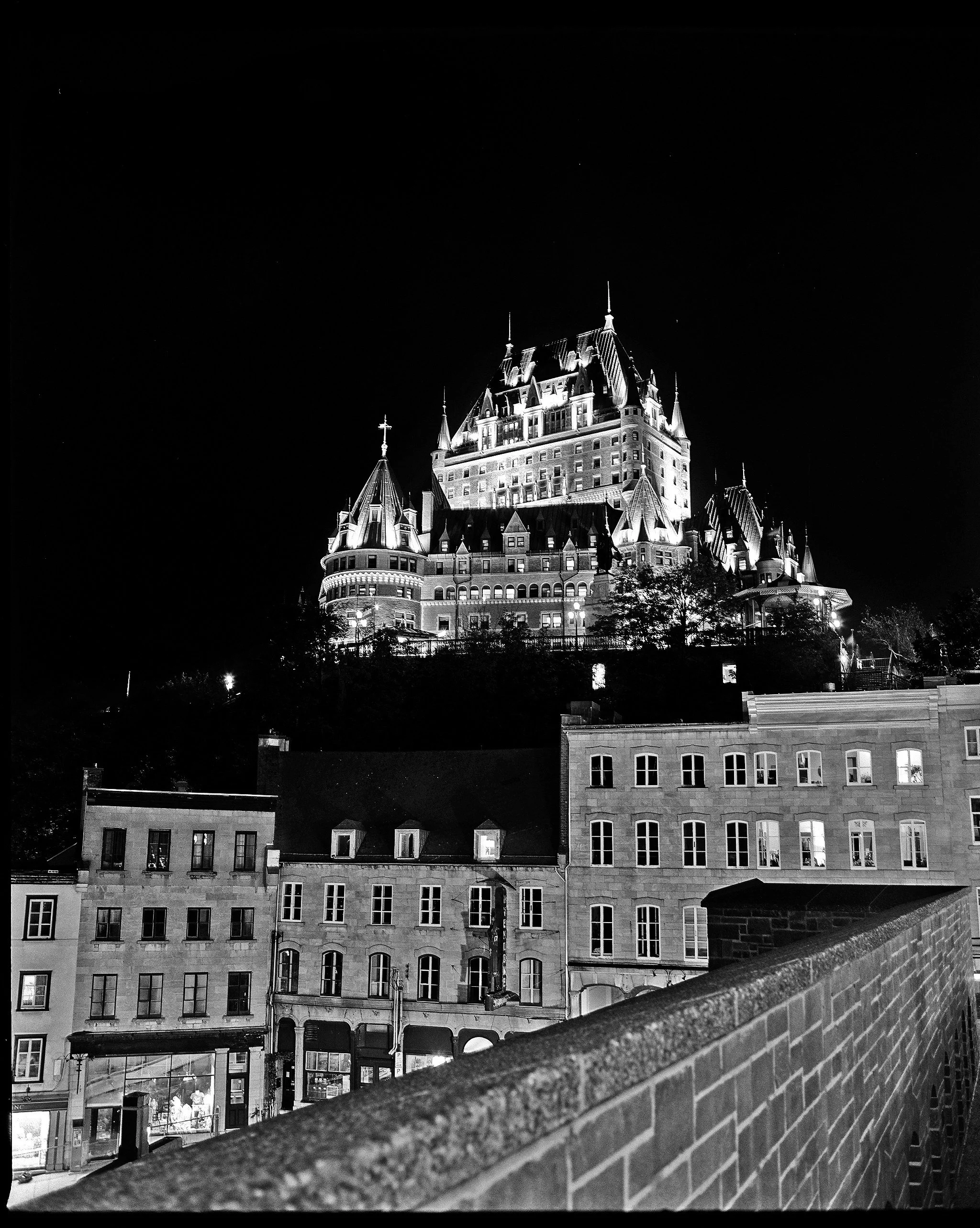 Quebec City, QC / Ilford HP5 / Mamiya RB67