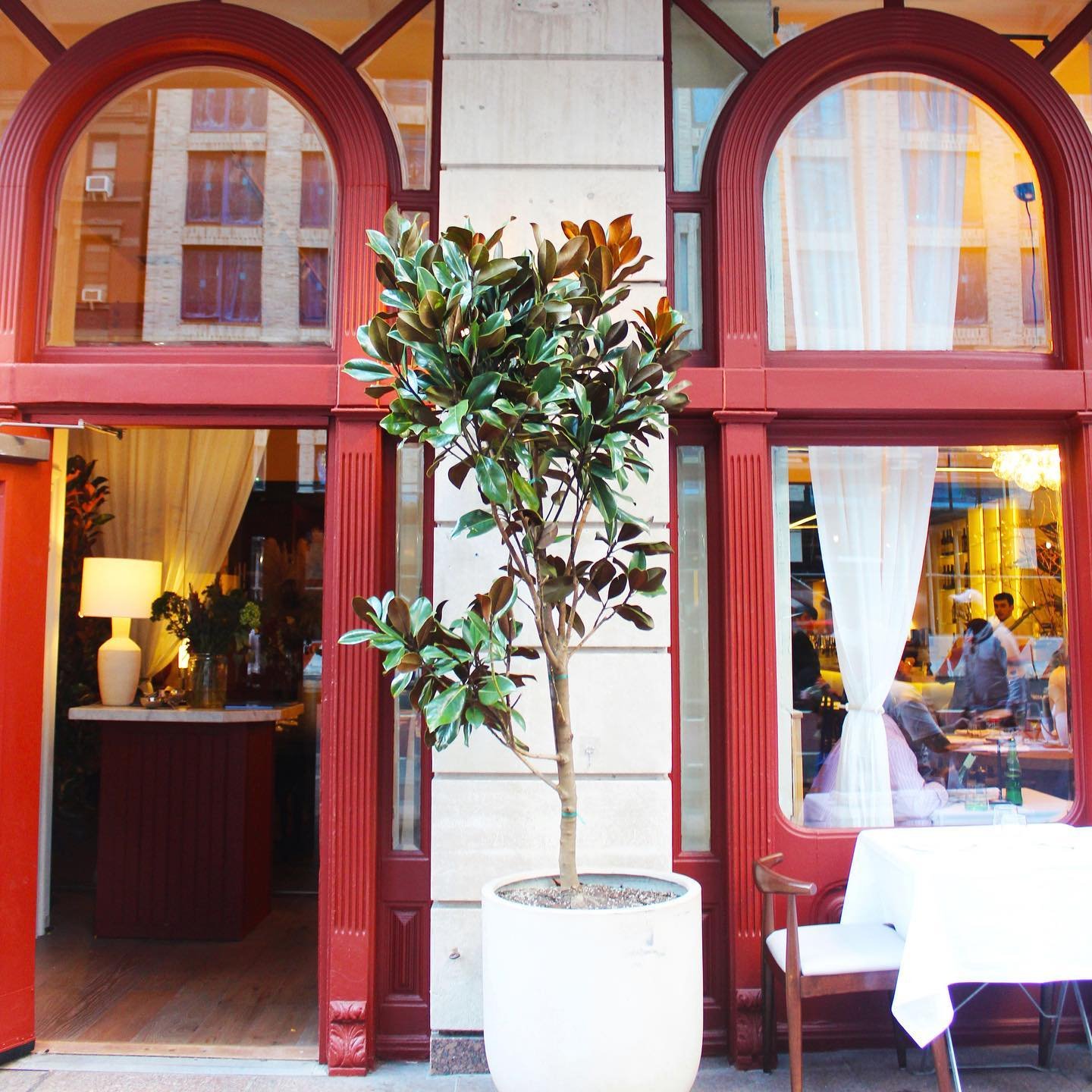🌿I am grateful to have the chance to write about a new neighborhood gem, Ubani @ubanimidtown in the upcoming December 2024 issue of Sutton Place Social Magazine @suttonplacesocialmagazine . 

📍Ubani, 937 Second Avenue 

📷: outside photo by Catheri