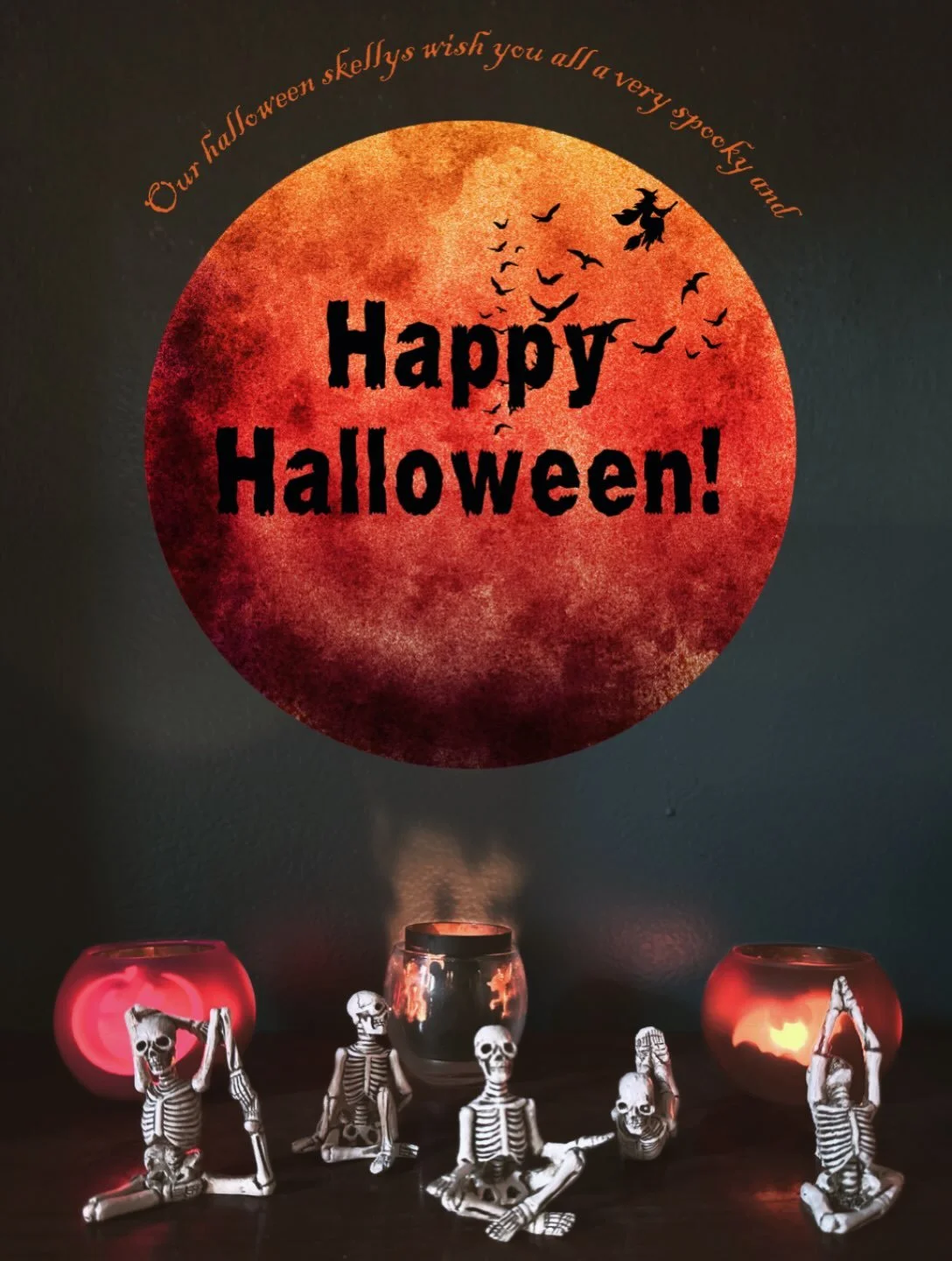 Our yoga classes are NOT scary . . . or are they?! 👀☠️
Join Carl at 8 am for Slow Flow or Yuko at 10 am for Flow!
Book your spot: https://www.studiobookingonline.com/magnoliayoga.../calendar
👉🔗 bio.
.
.
#yogahalloween #saturdayyogaflow #seattleyog