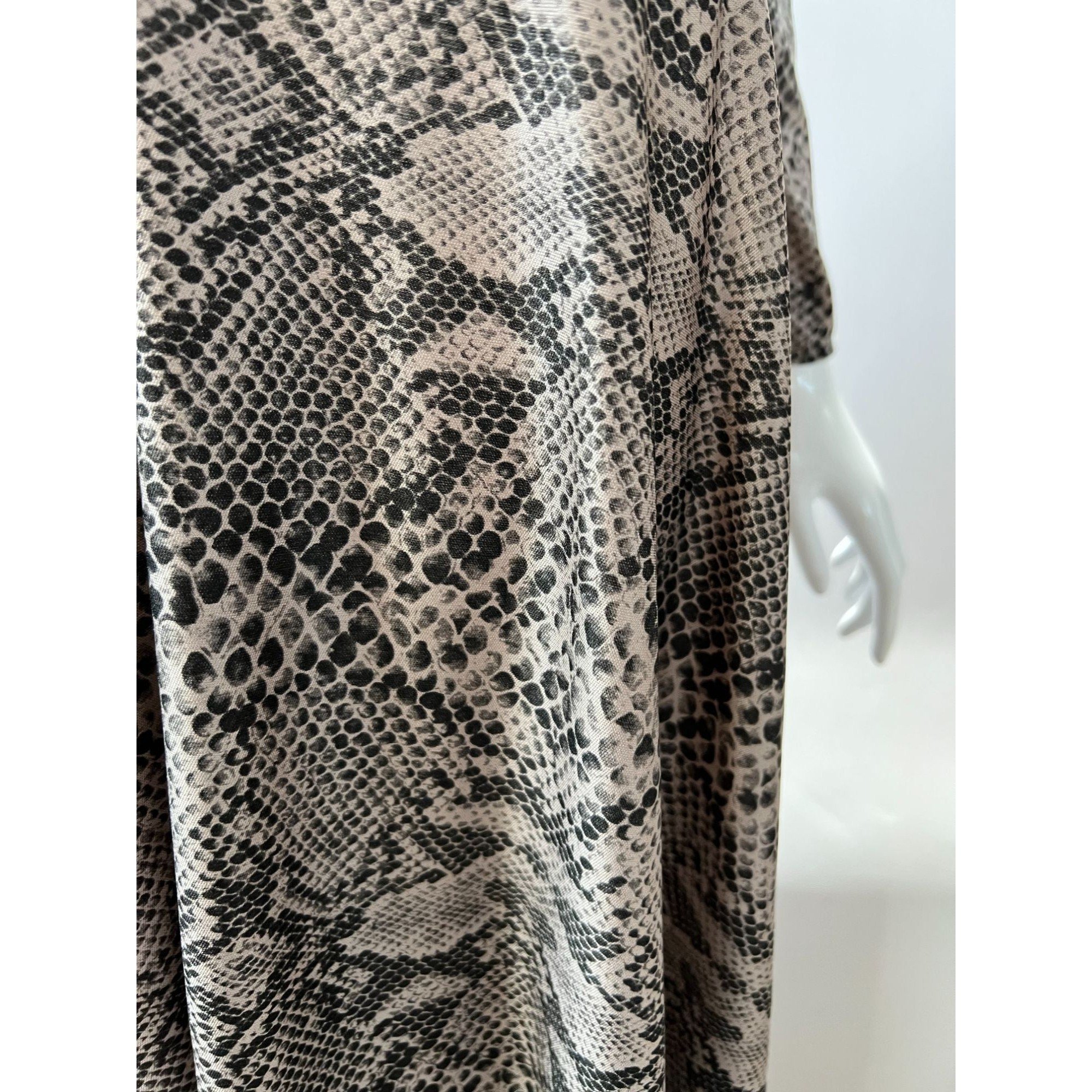 https://i.etsystatic.com/6938080/r/il/17e4ef/4218837126/il_fullxfull.4218837126_pp4s.jpg