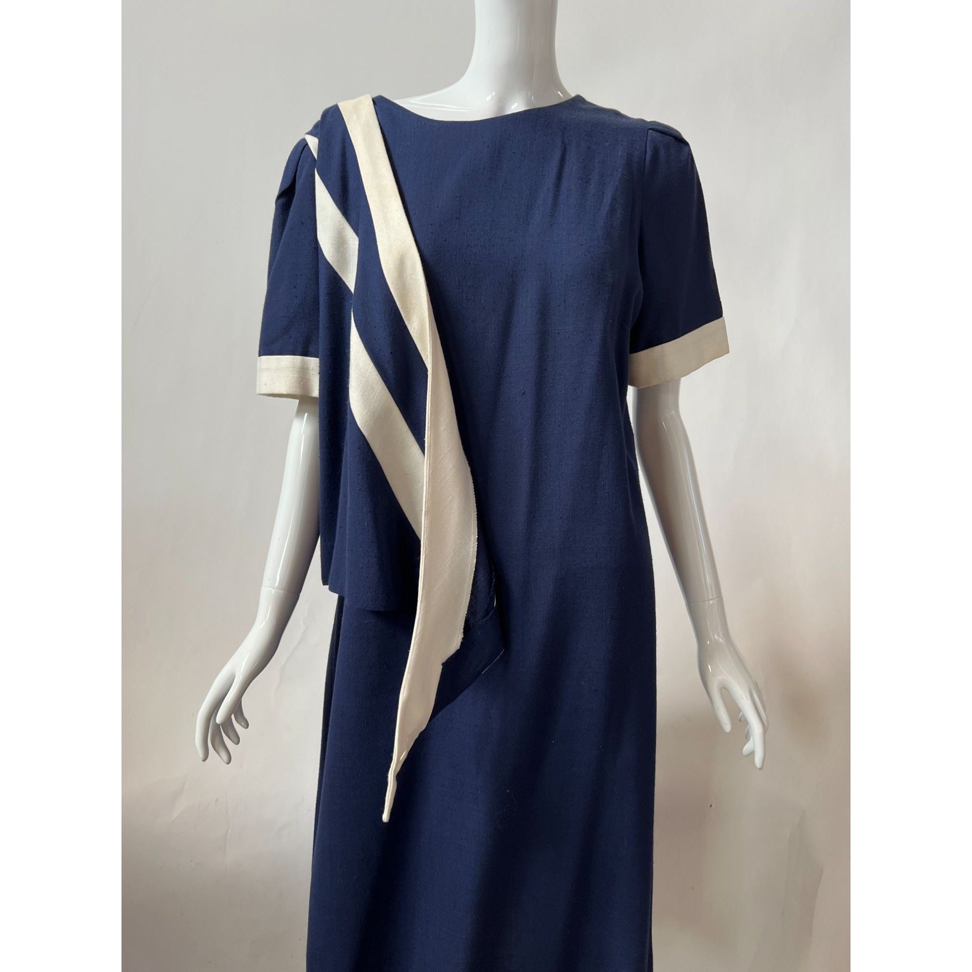 https://i.etsystatic.com/6938080/r/il/81d84e/4216473814/il_fullxfull.4216473814_9omy.jpg