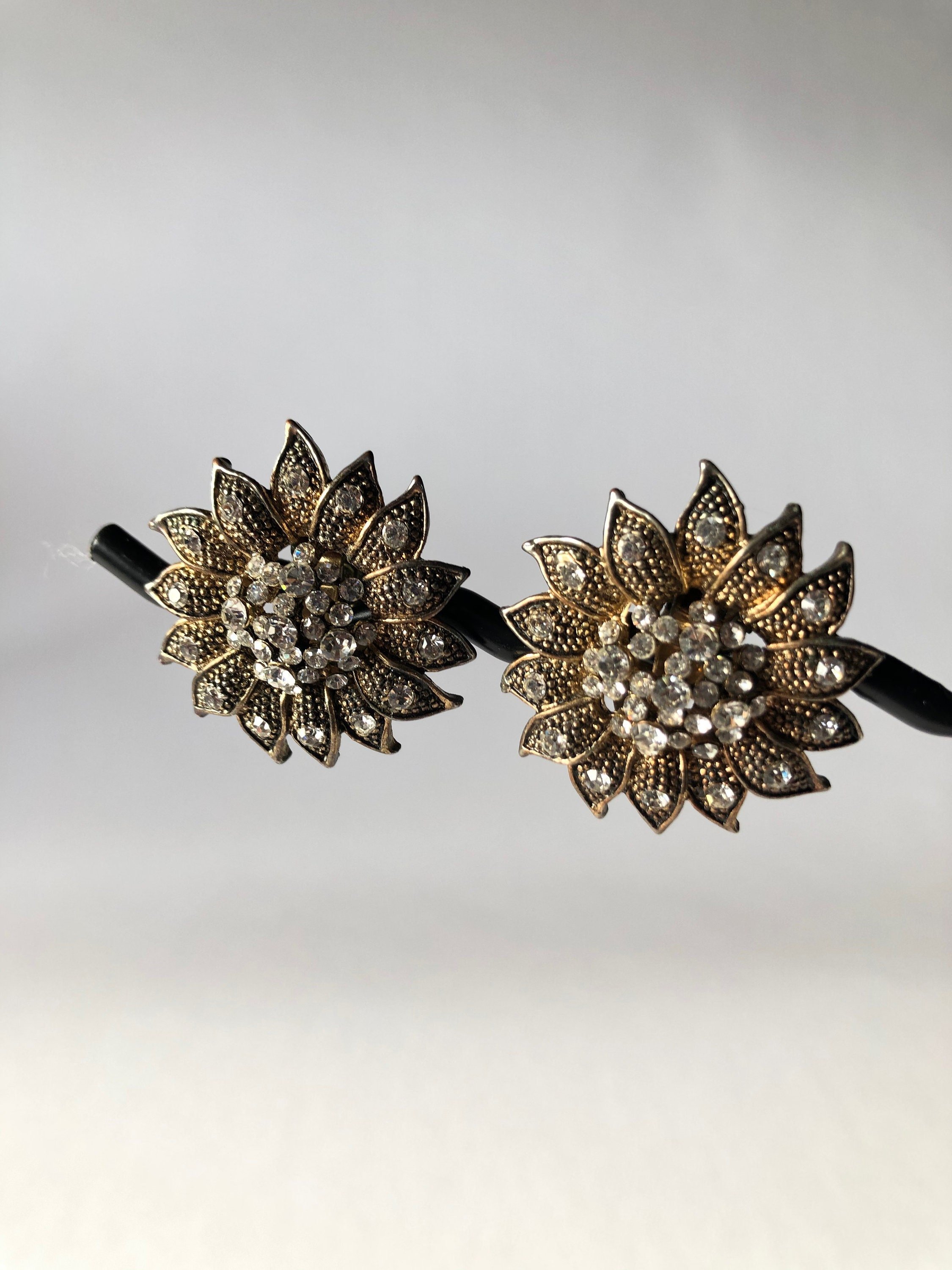 https://i.etsystatic.com/6938080/r/il/4b64ab/2309356869/il_fullxfull.2309356869_8zl9.jpg