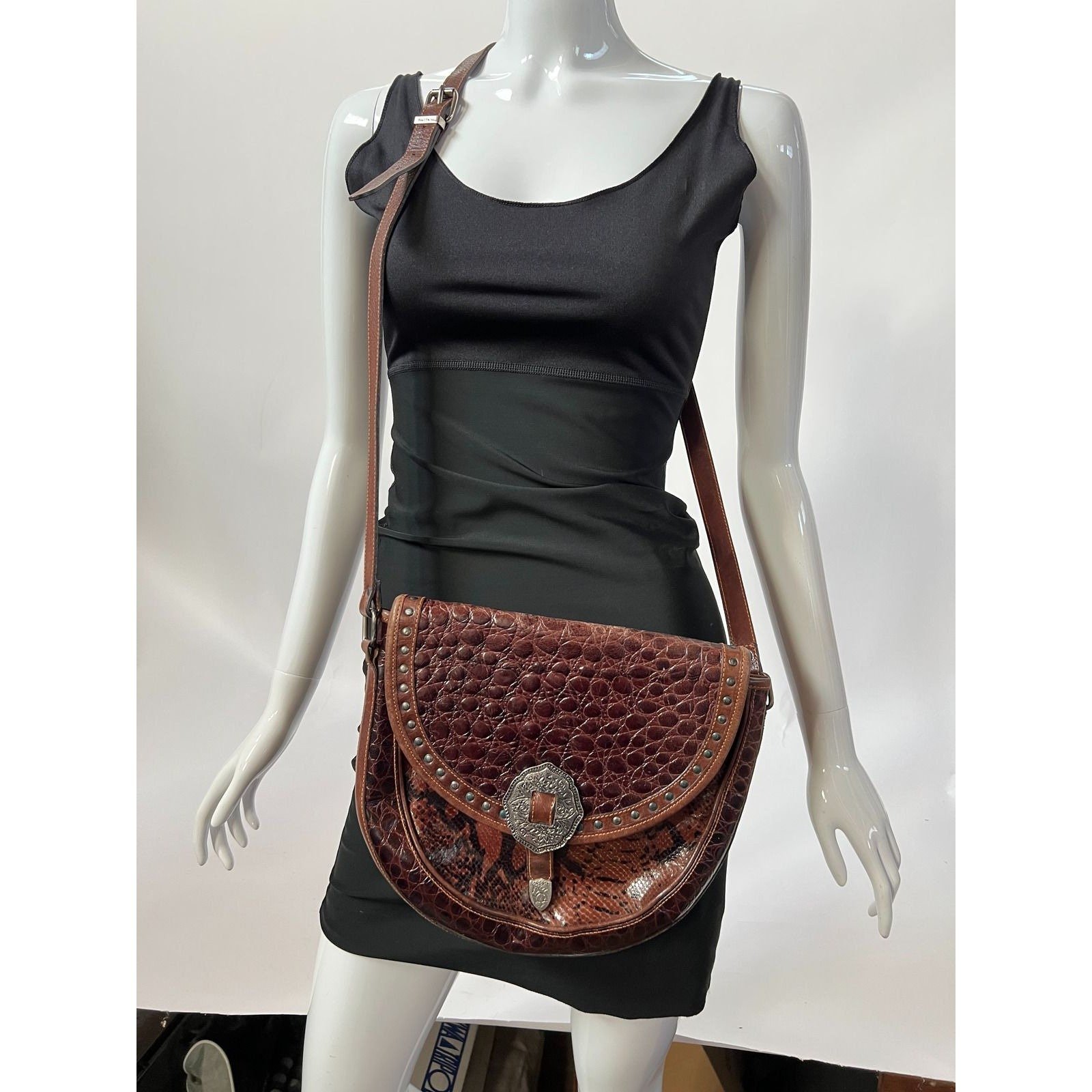 https://i.etsystatic.com/6938080/r/il/c24e6d/4141966499/il_fullxfull.4141966499_fe0q.jpg