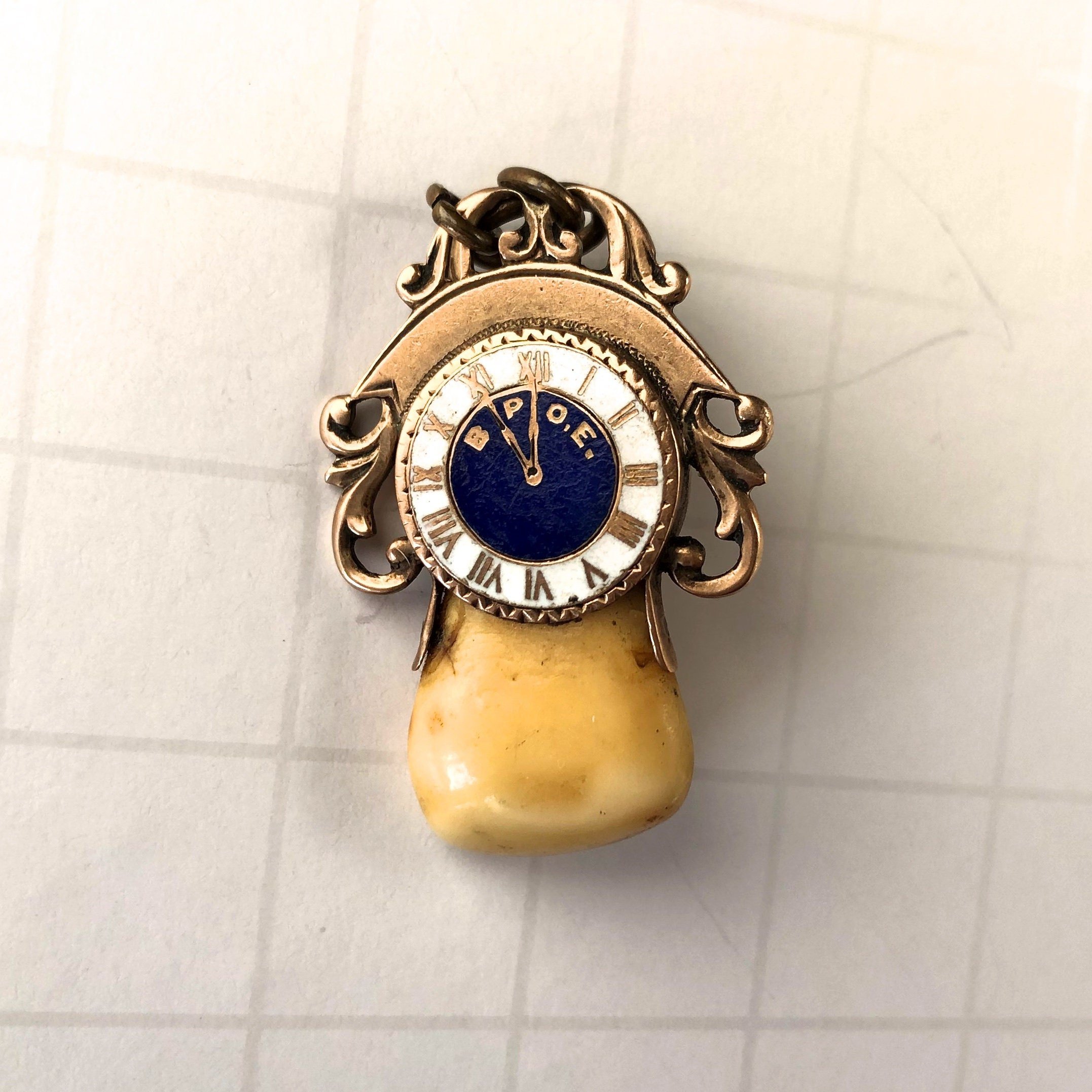 https://i.etsystatic.com/6938080/r/il/62ab2a/2261730656/il_fullxfull.2261730656_ocax.jpg